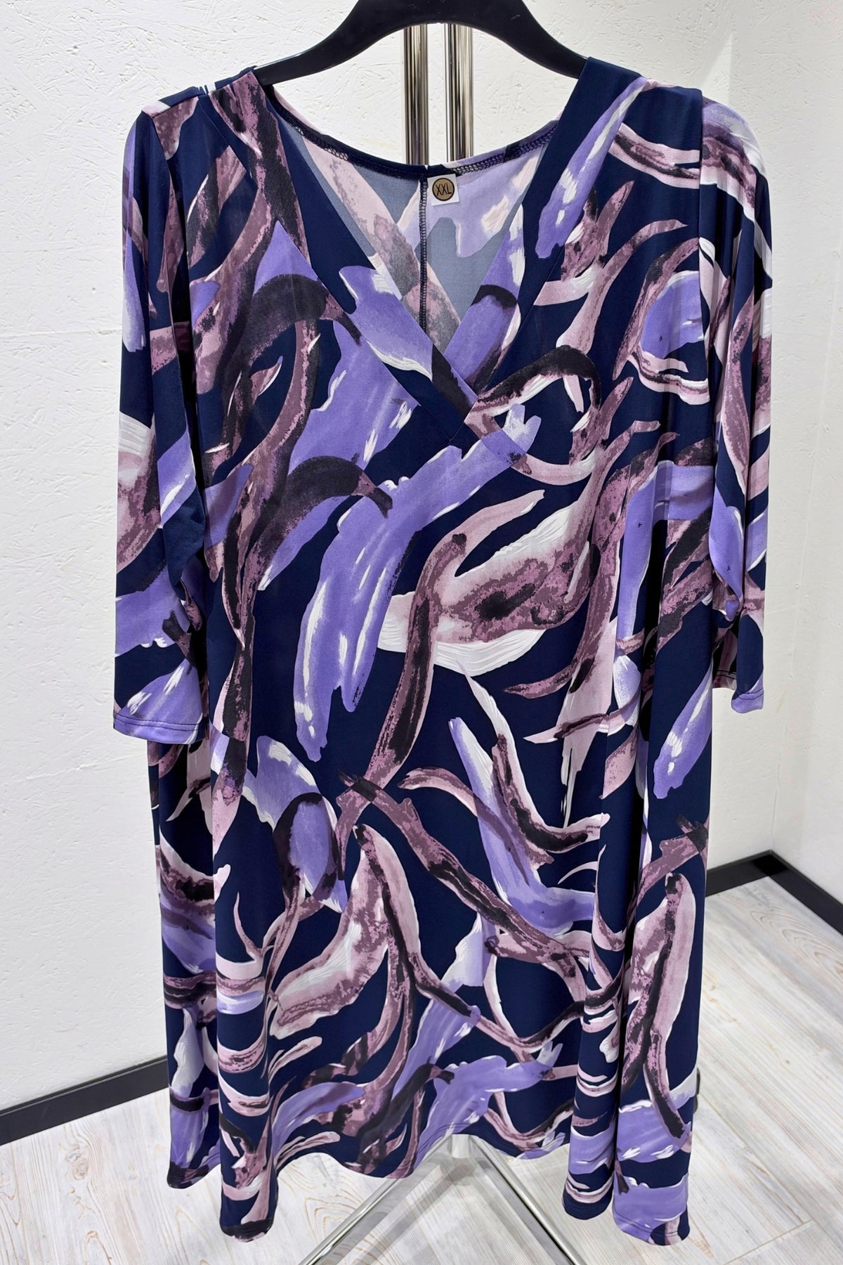 Jurk Ingrid A-lijn | Purple Motion | ITY | 3/4 mouw | V-hals | 105cm
