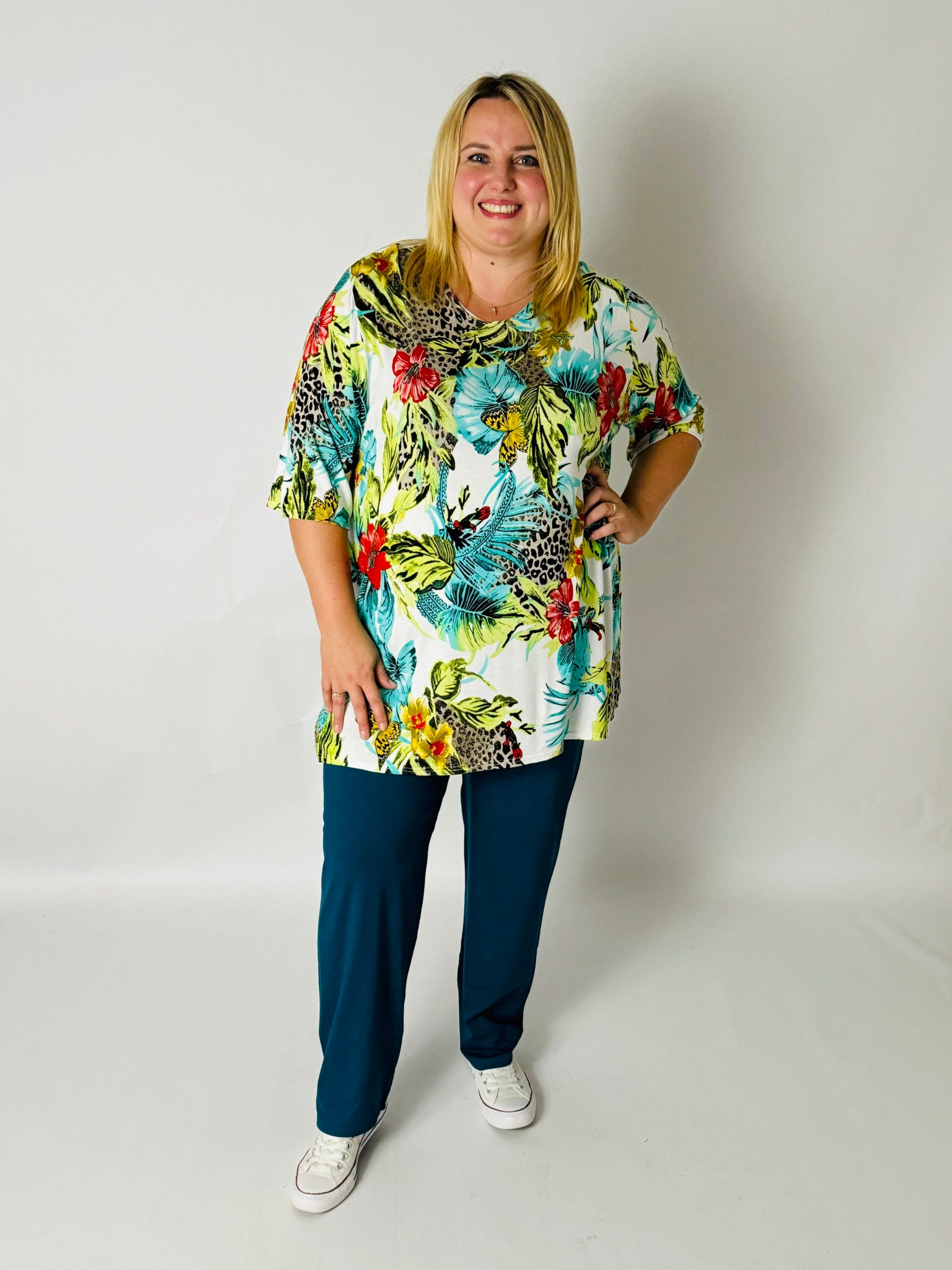 T-shirt Eva viscose met print tropisch dieren 90cm