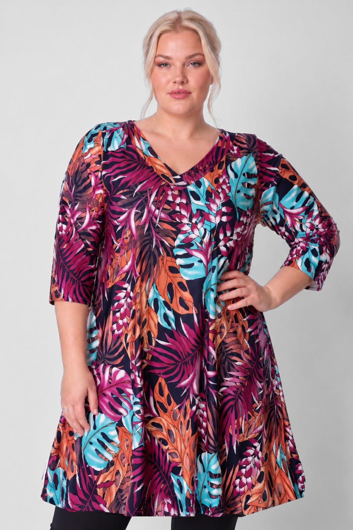 Jurk Ingrid A-lijn | Tropical Sunset | ITY | 3/4 mouw | V-hals | 105cm