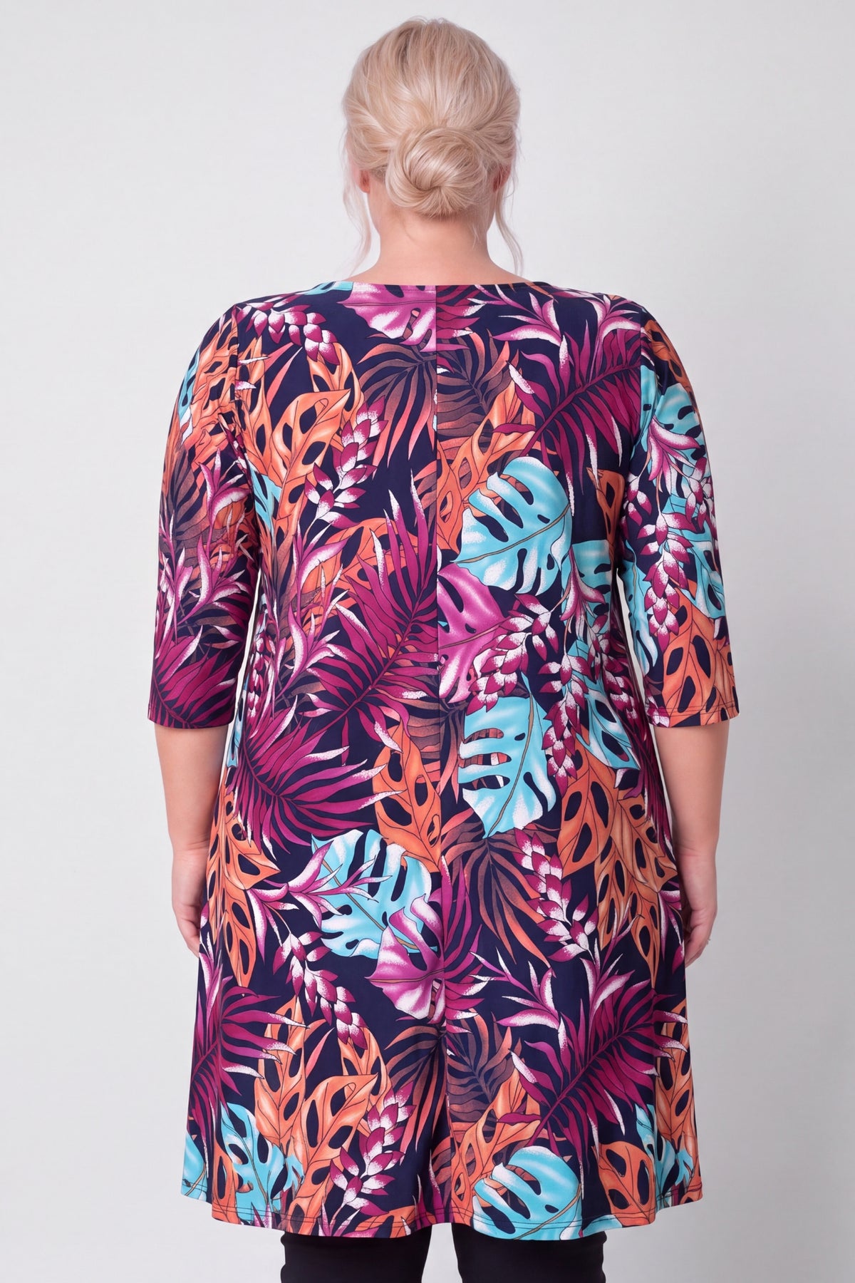 Jurk Ingrid A-lijn | Tropical Sunset | ITY | 3/4 mouw | V-hals | 105cm
