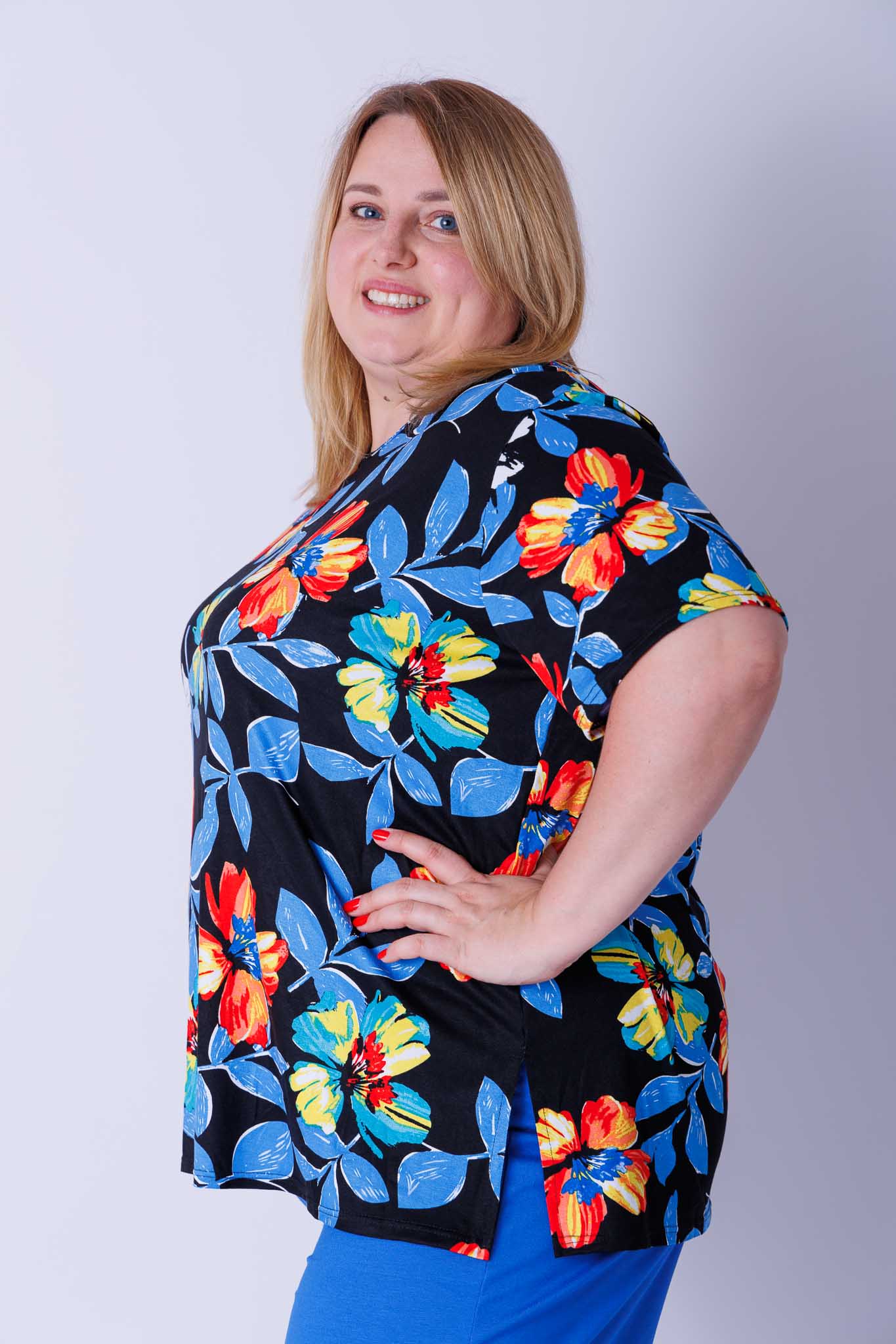T-shirt Herma rode blauwe bloemen 75-84 cm viscose