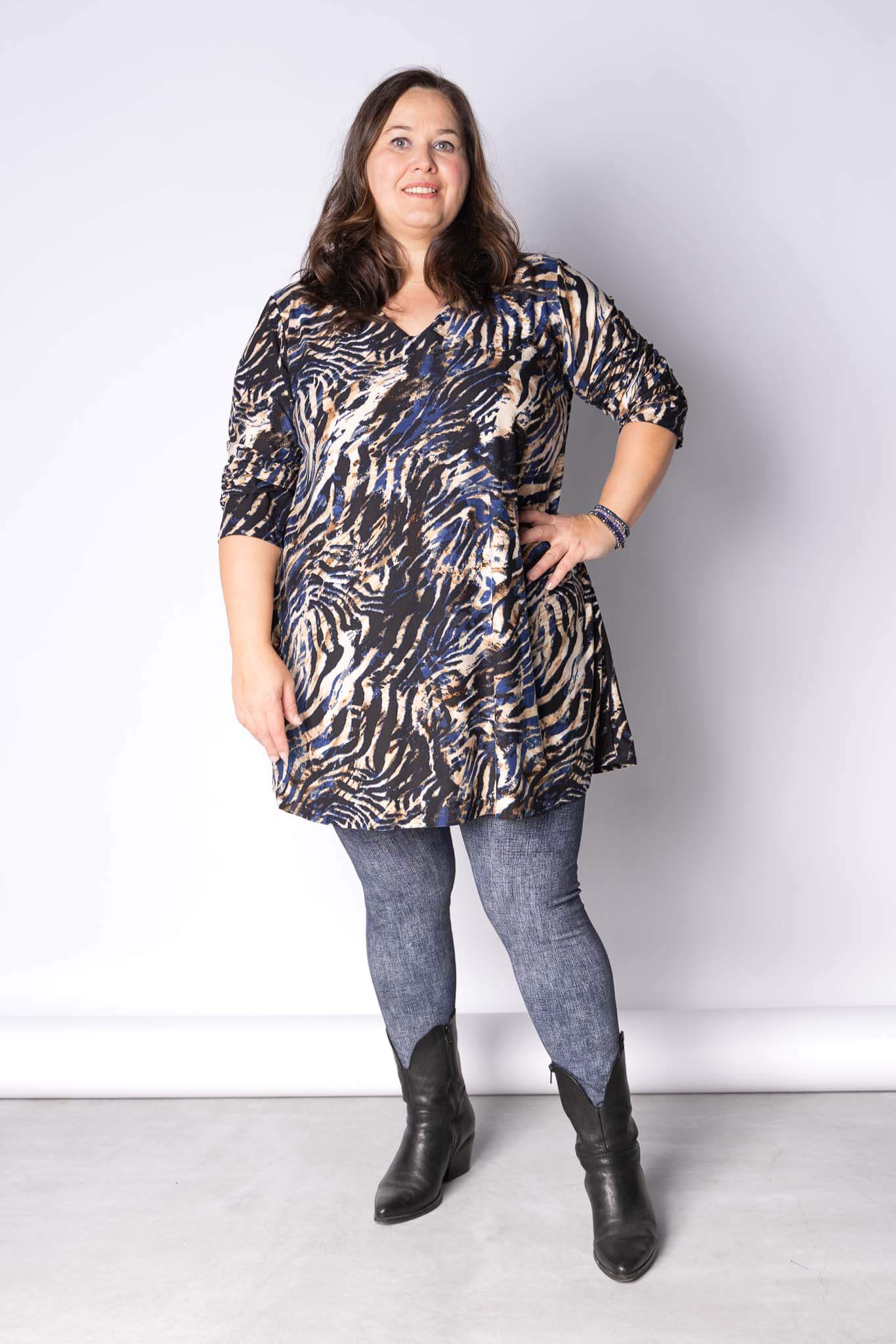 Top Vera | Midnight Safari | Kimo | A-lijn | Lange mouw | 90cm