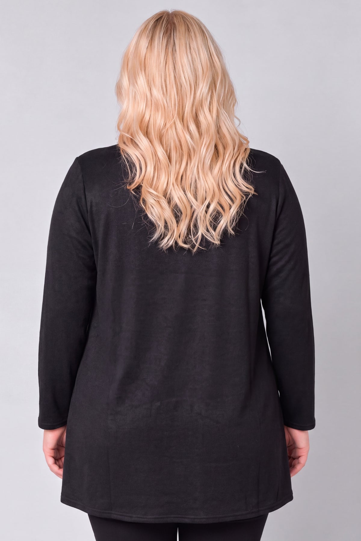 Trui Erna | Zwart | Zachte warme gebreide Mohito | Recht model | V-hals | 90 cm