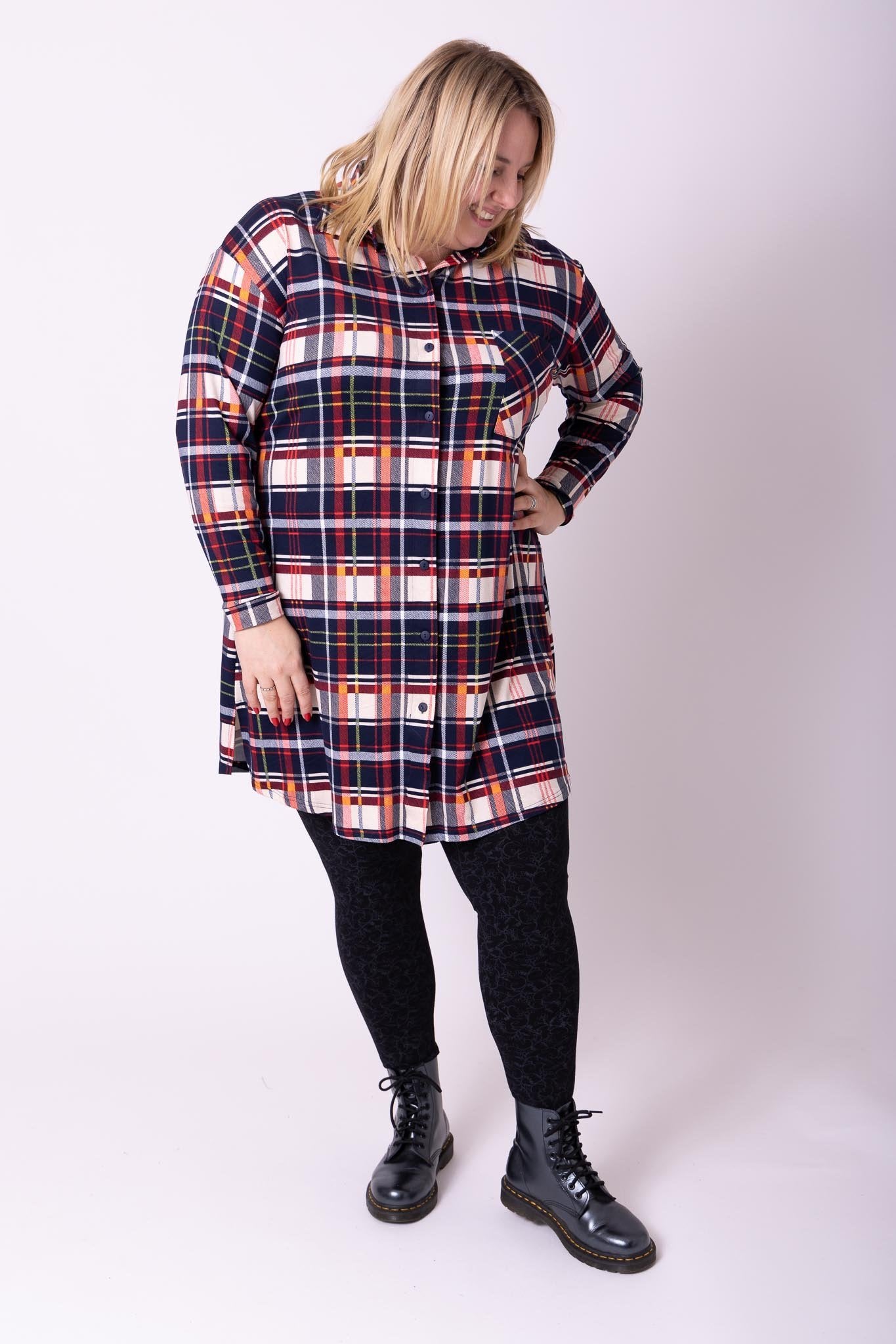 Lange blouse klassieke ruit kimo maat 48/50 ca 105 cm