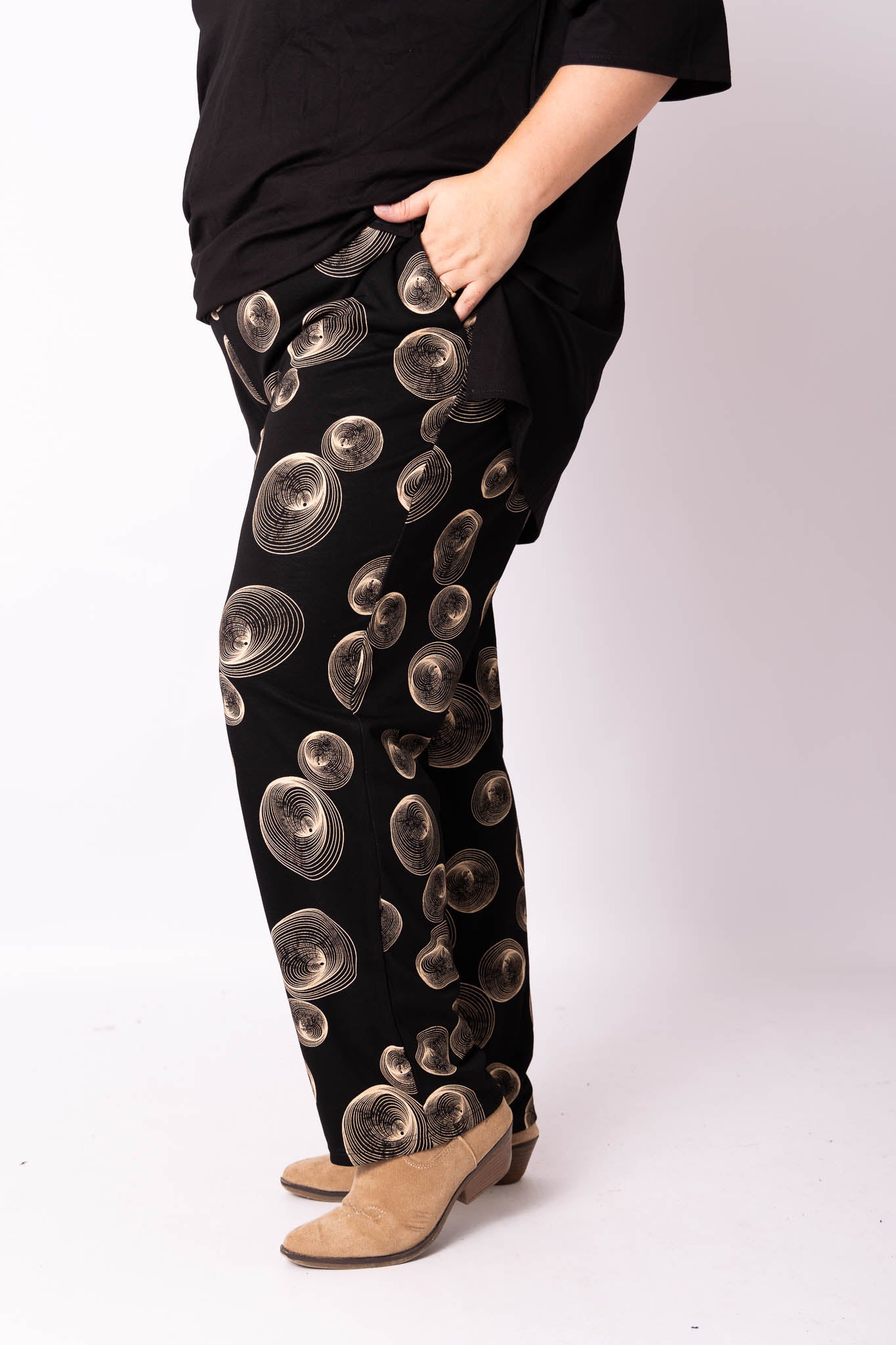 Broek Esther met zakken orbit abstract