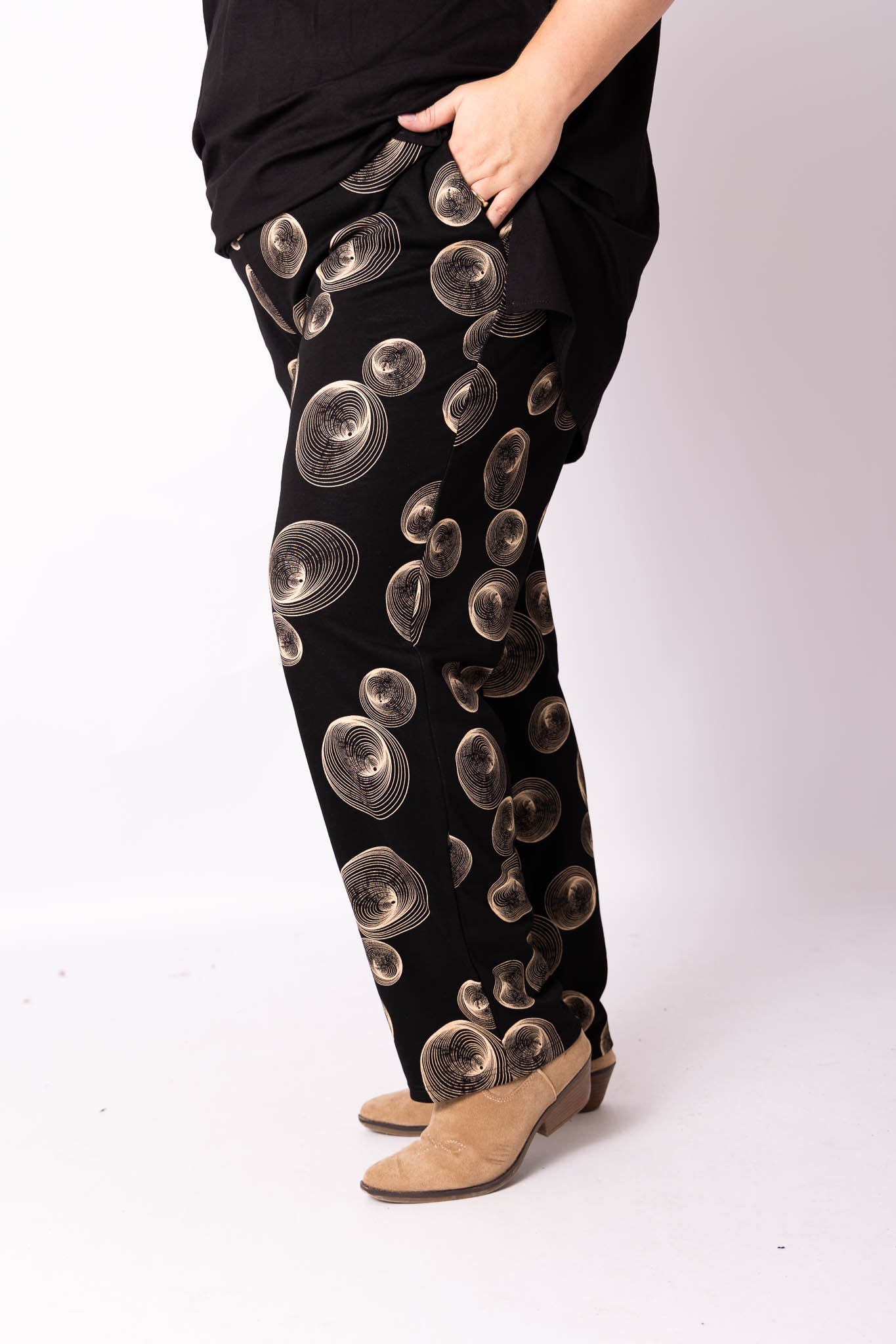 Broek Esther met zakken orbit abstract