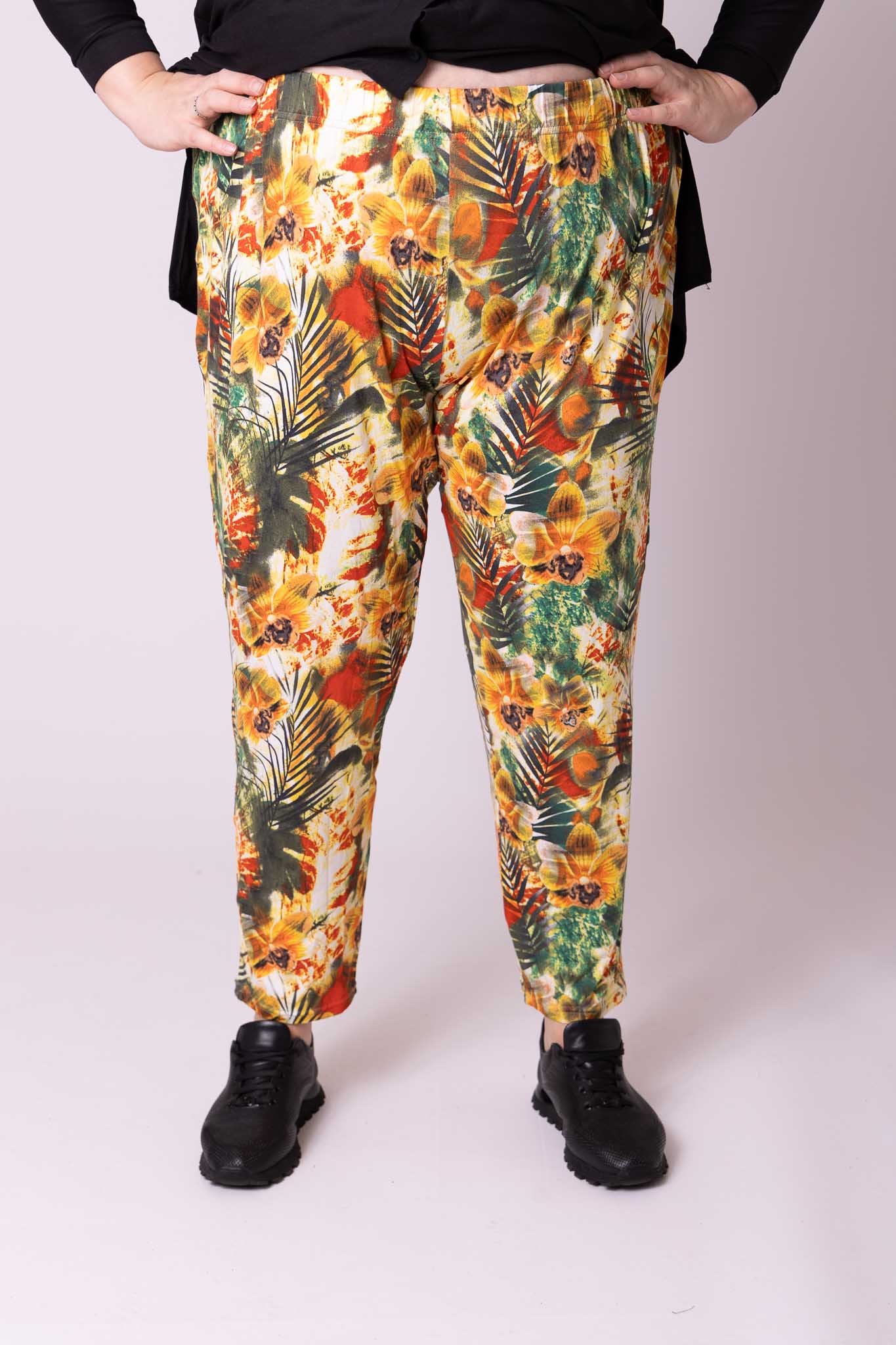 Broek lang viscose print maten 42-62