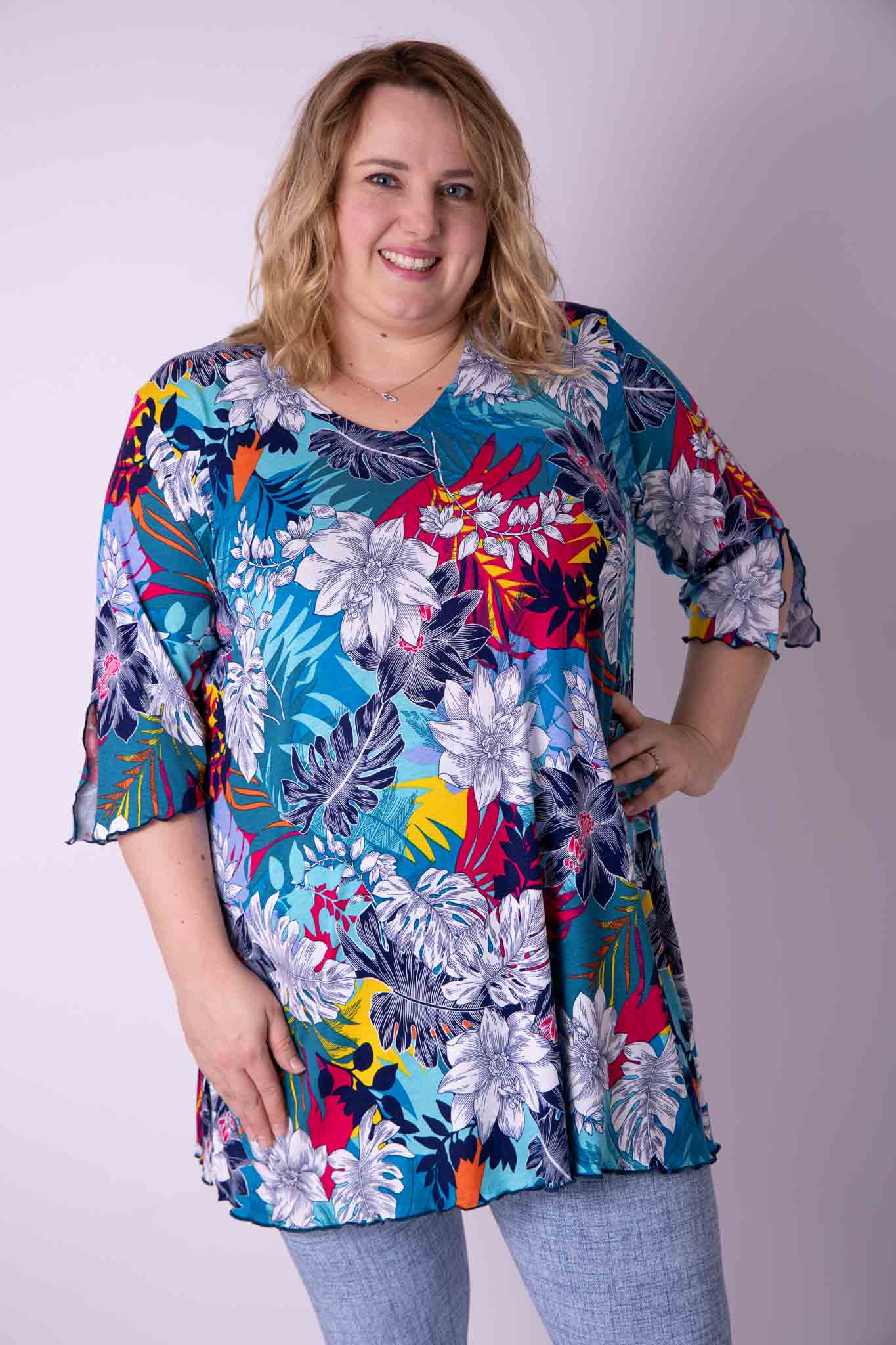 Top Erna driekwart mouwen turquoise bladeren en bloemen viscose 90 cm