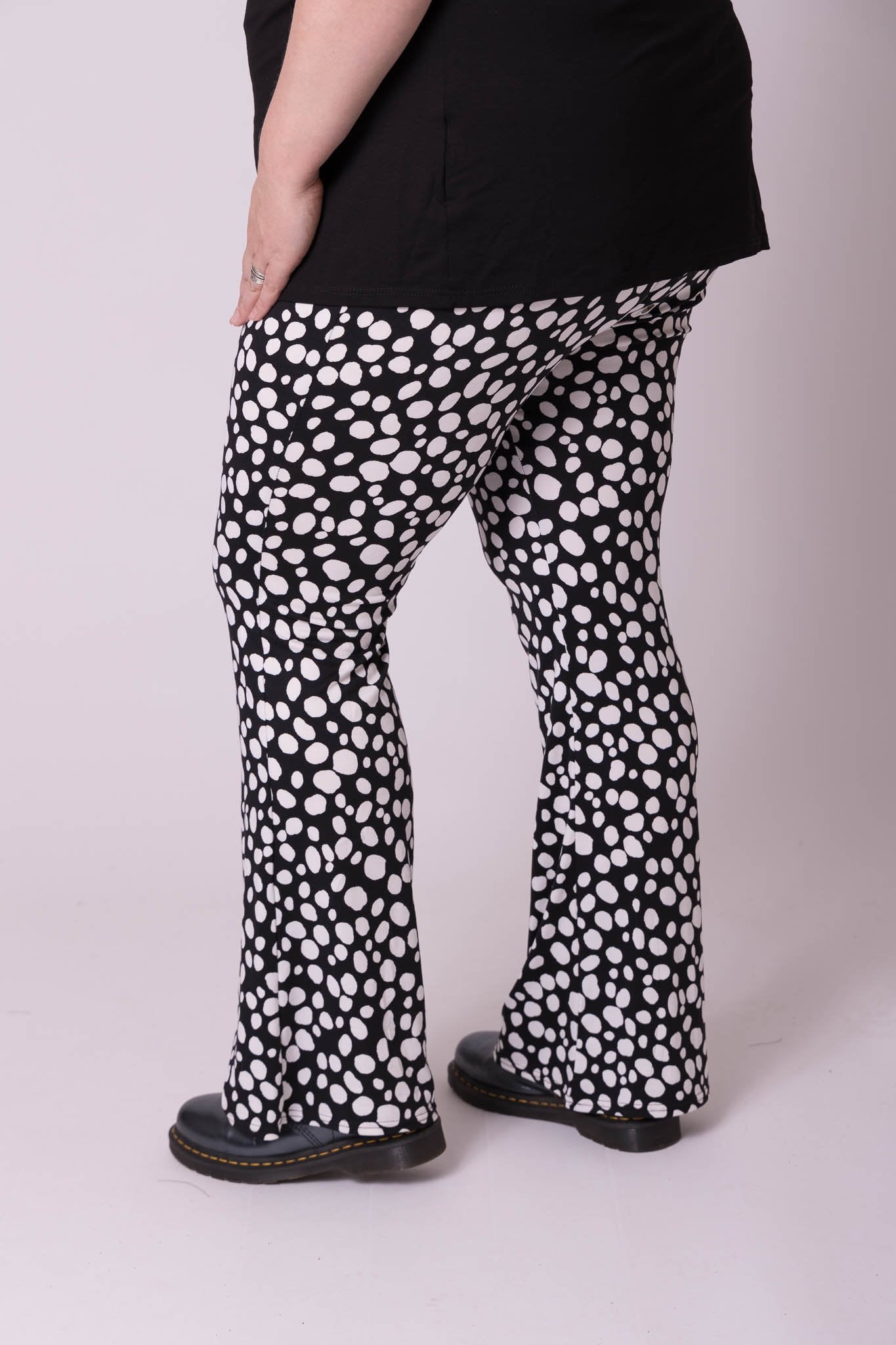 Flared legging lange pijpen kimo maten 48-60