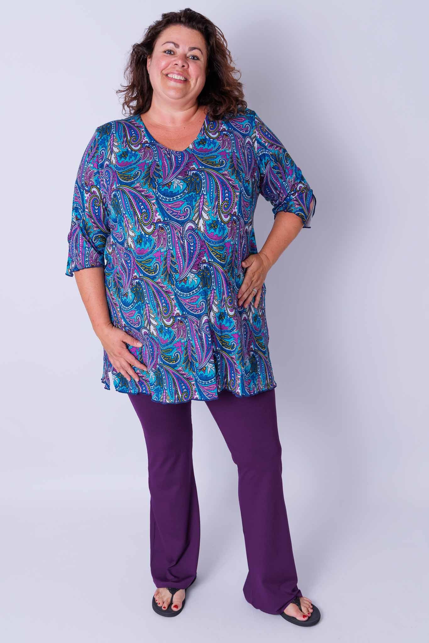 Flared legging viscose binnenbeenlengte ca 80 cm t/m maten 56-64