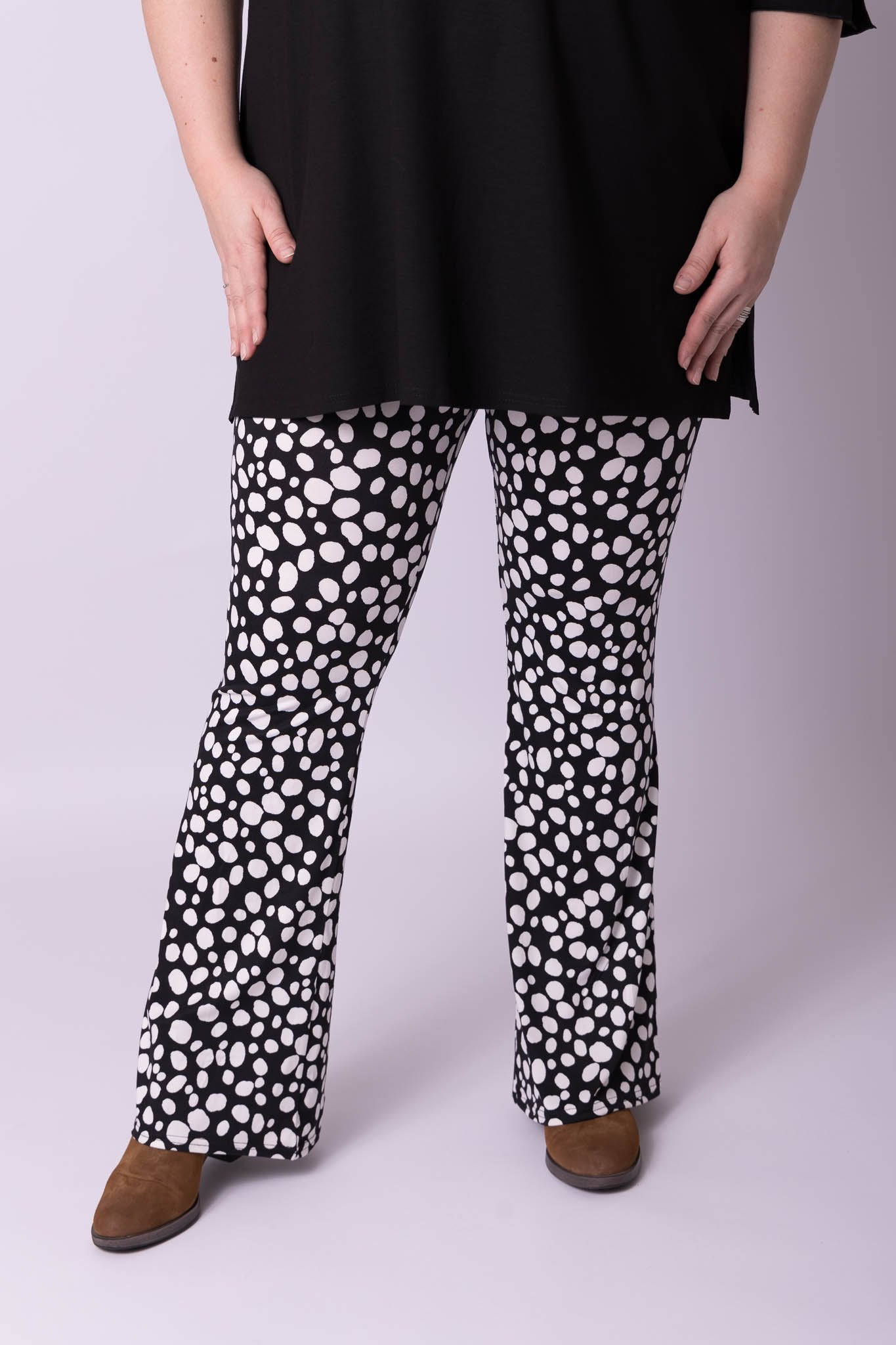 Flared legging lange pijpen kimo maten 48-60