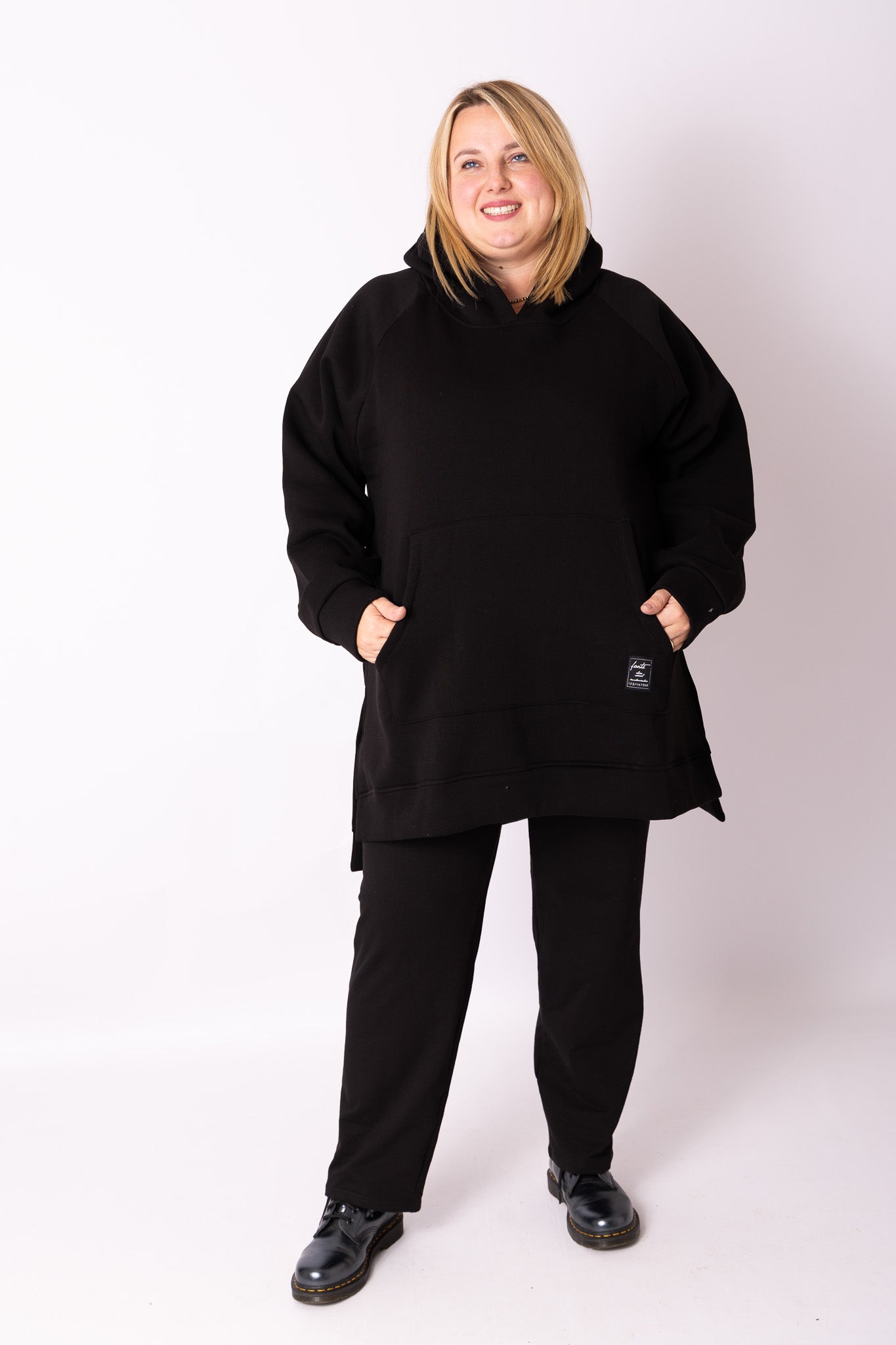 Warme hoodie met zakken one size buste 150 cm