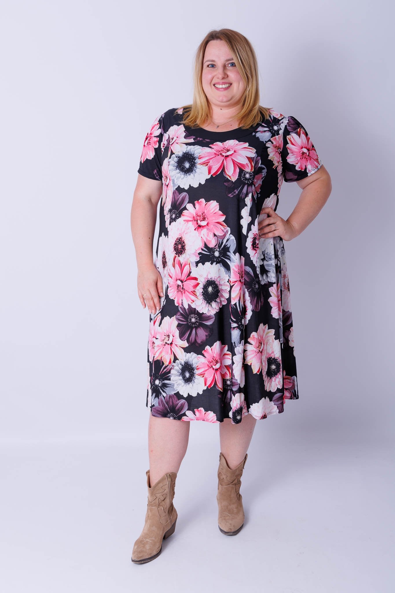 Jurk Bella Dahlia travel stof ca 115 cm