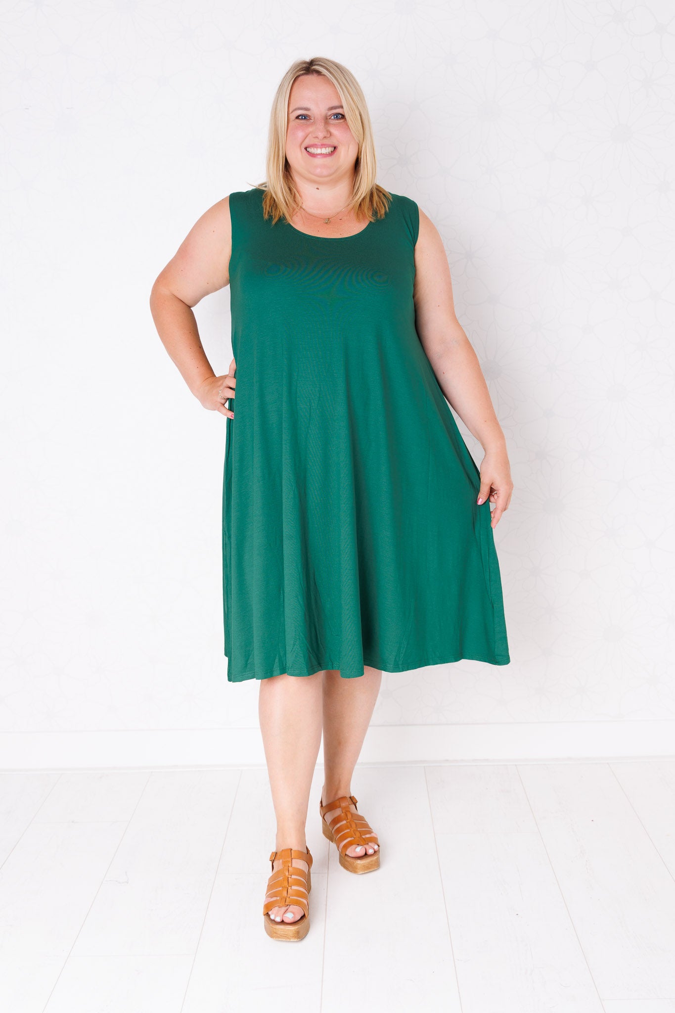 Jurk Linda mouwloos - wijde A-lijn - viscose - ca 115 cm