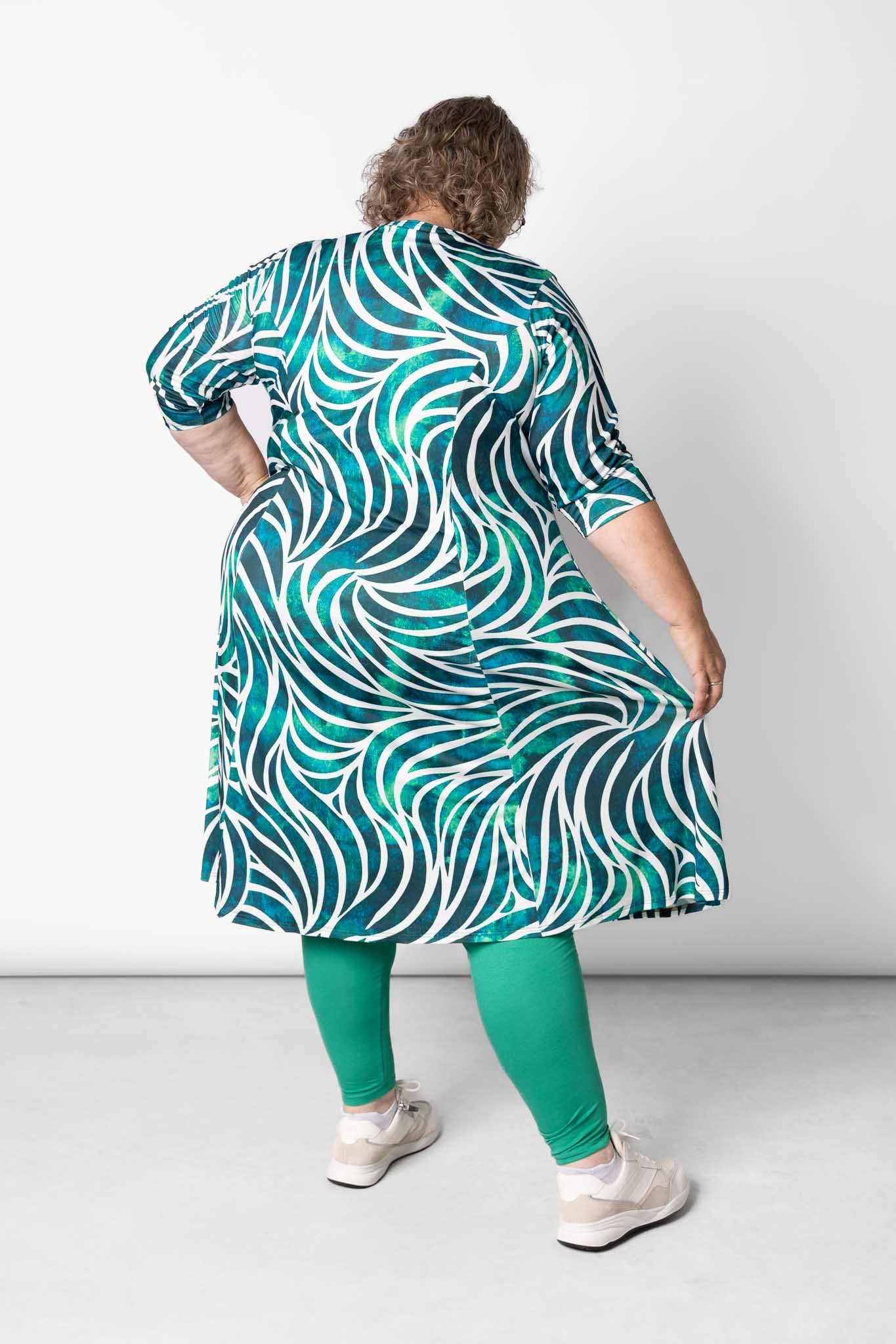 Jurk Bella | Jade Waves | Limited Edition | Grote Maten | Prinsessenlijn | Travelstof | 115cm