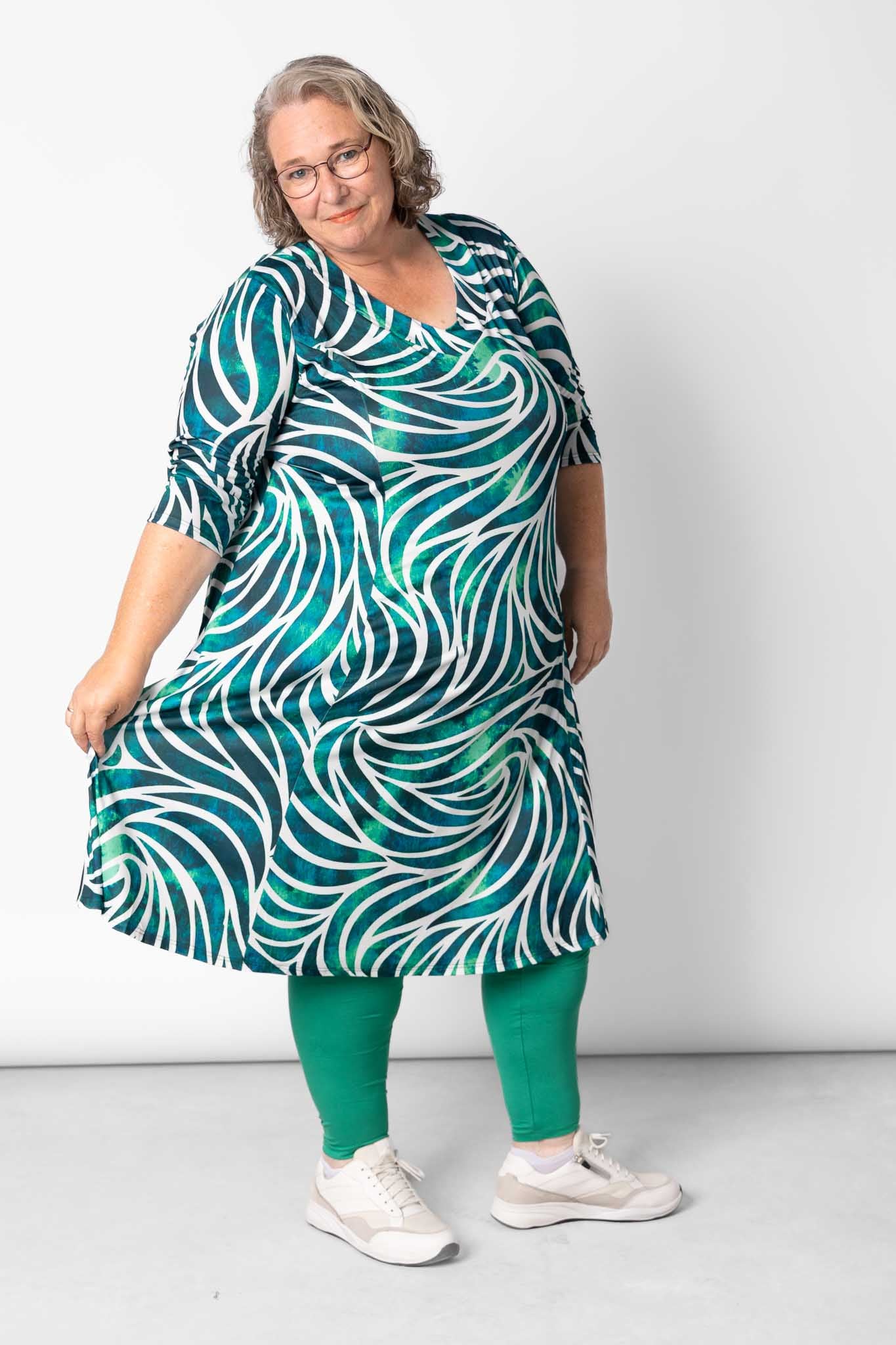 Jurk Bella | Jade Waves | Limited Edition | Grote Maten | Prinsessenlijn | Travelstof | 115cm