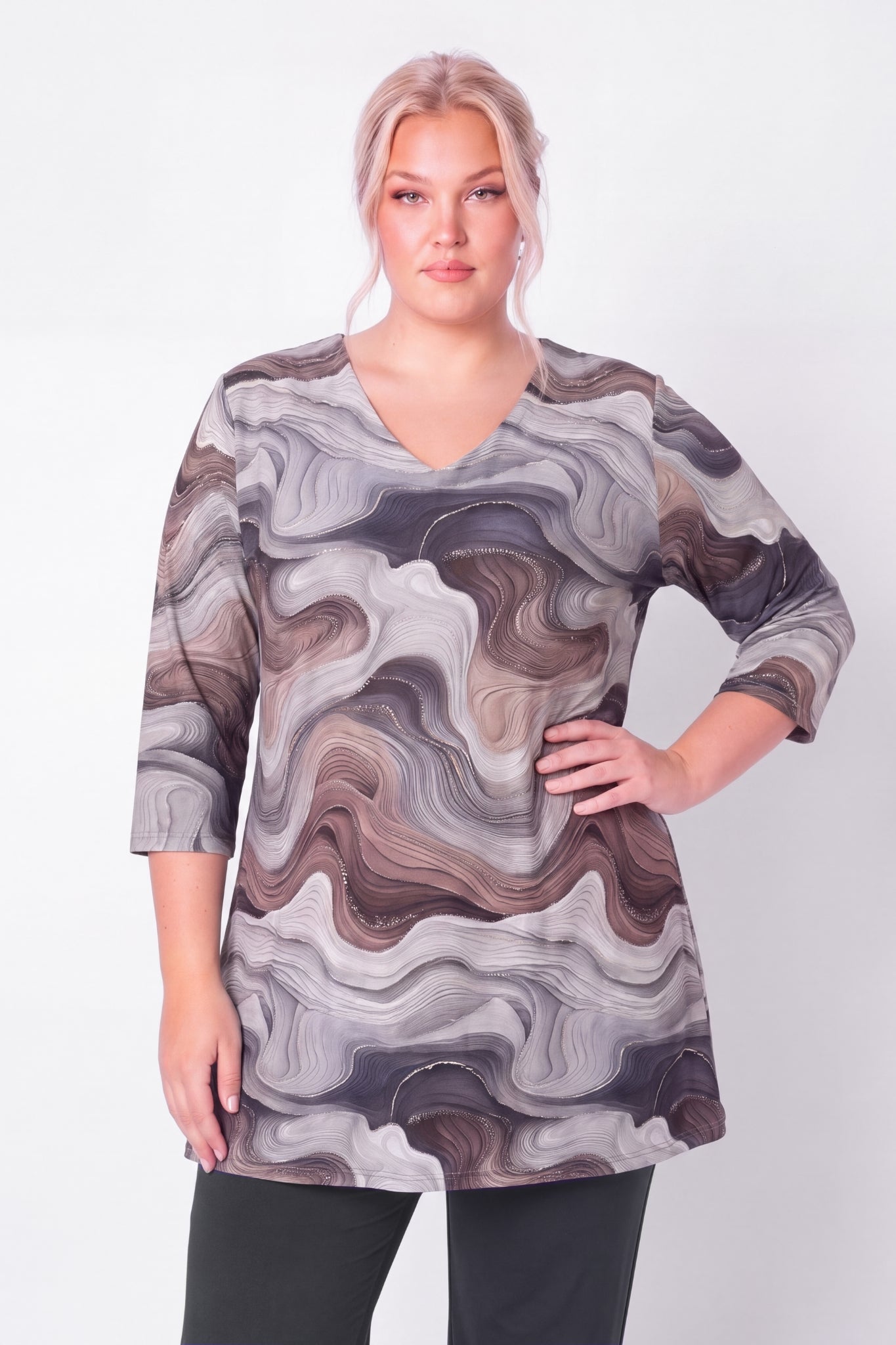 Longshirt Erna | Taupe Waves | Recht Model | ITY | 3/4 Mouw | 90cm
