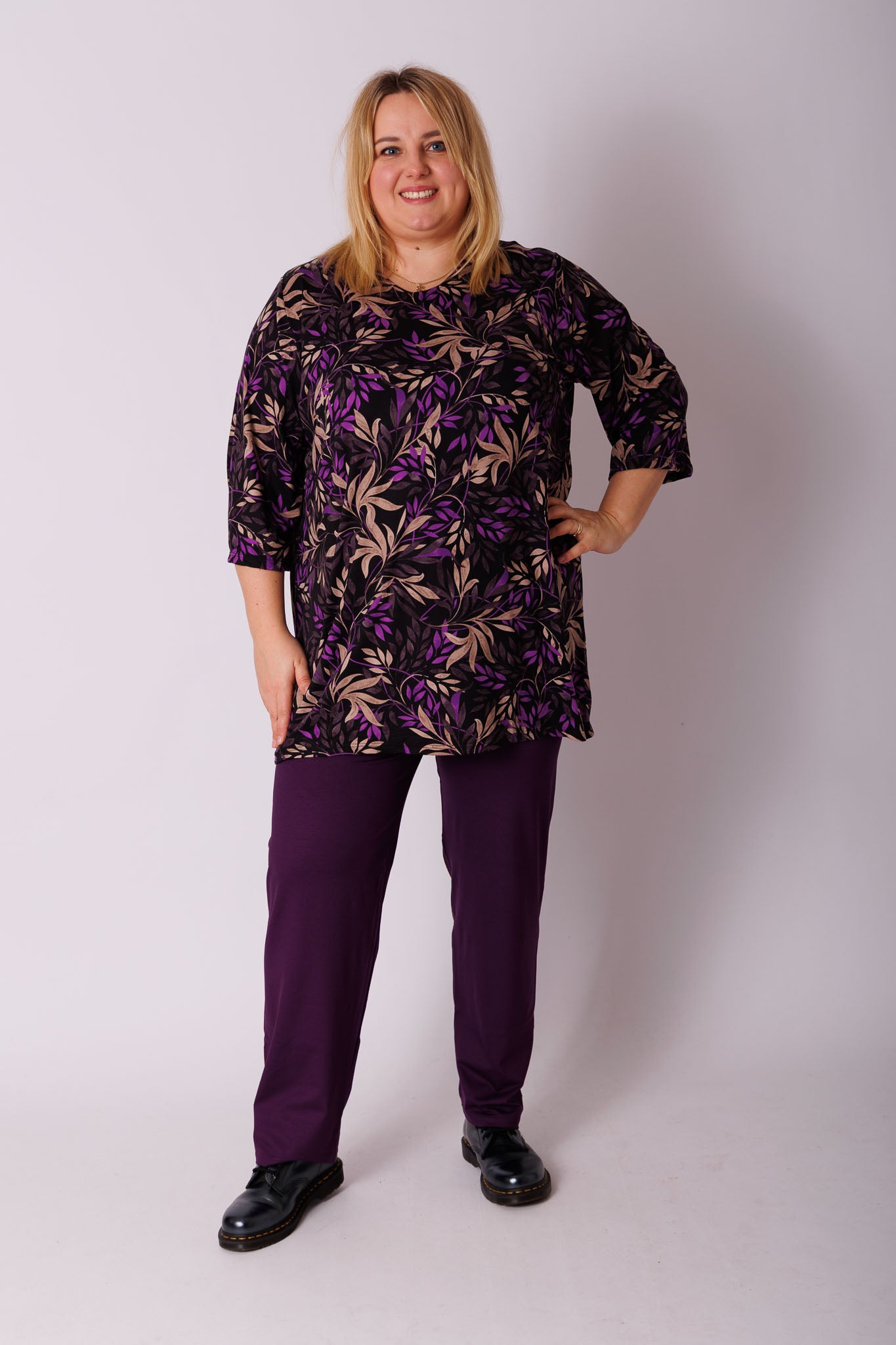 Shirt Eva paarse bloemen 90 cm kimo