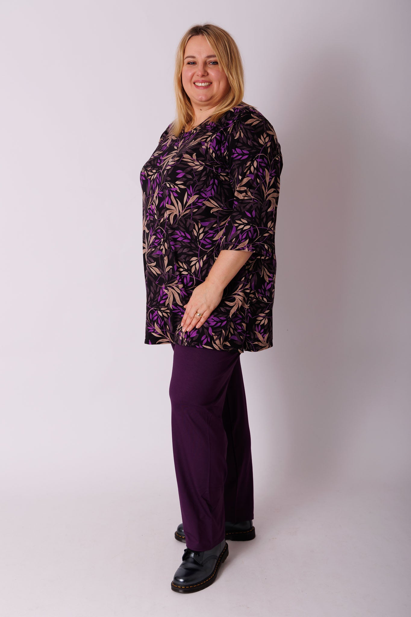 Shirt Eva paarse bloemen 90 cm kimo