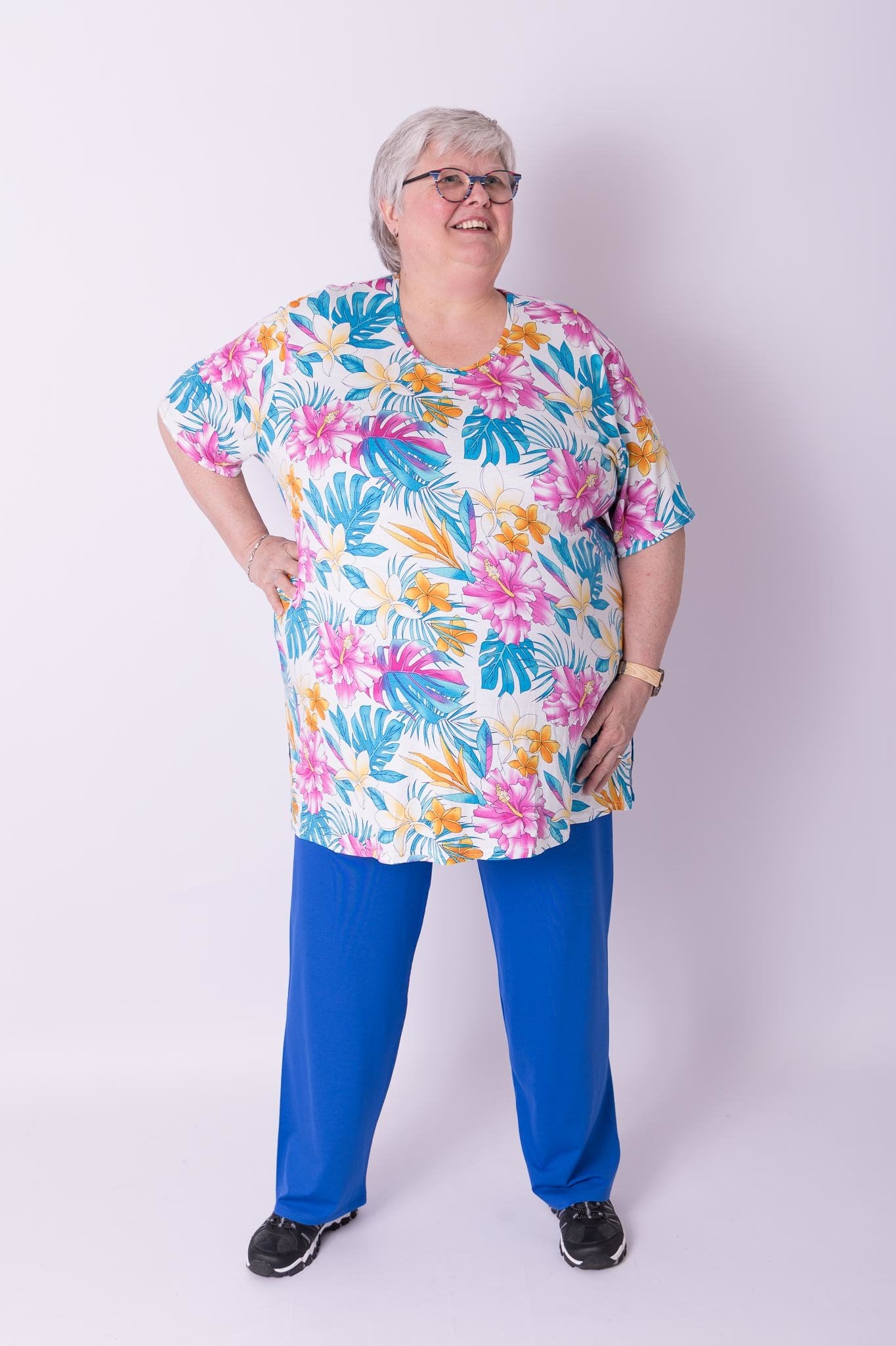 T-shirt Herma fuchsia roze bloemen 75-85 cm viscose
