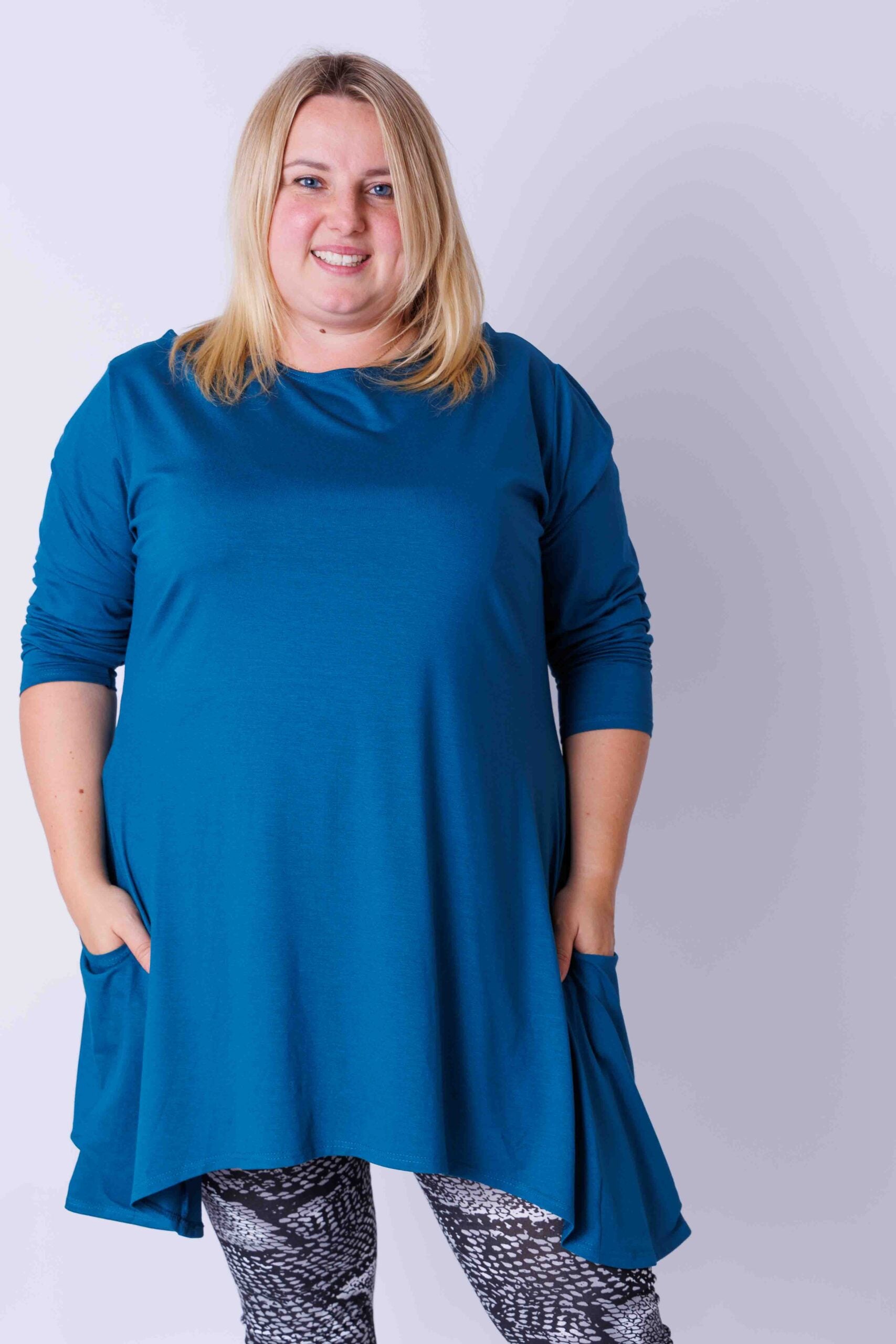 Top Bozenka A-lijn met zakken viscose 85-95 cm maat 46/48