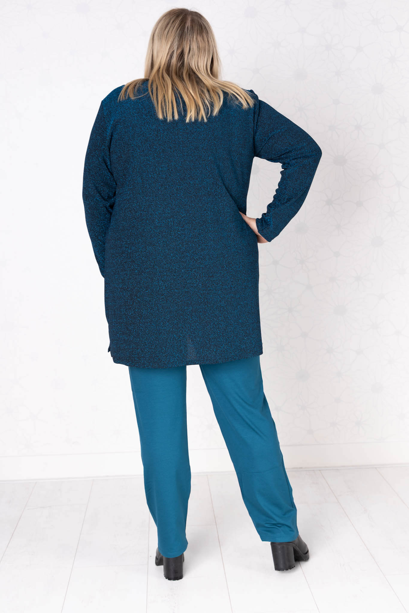 Top Erna Luna Sparkle | Feestelijke glans & comfort |vier kleuren | 90 cm