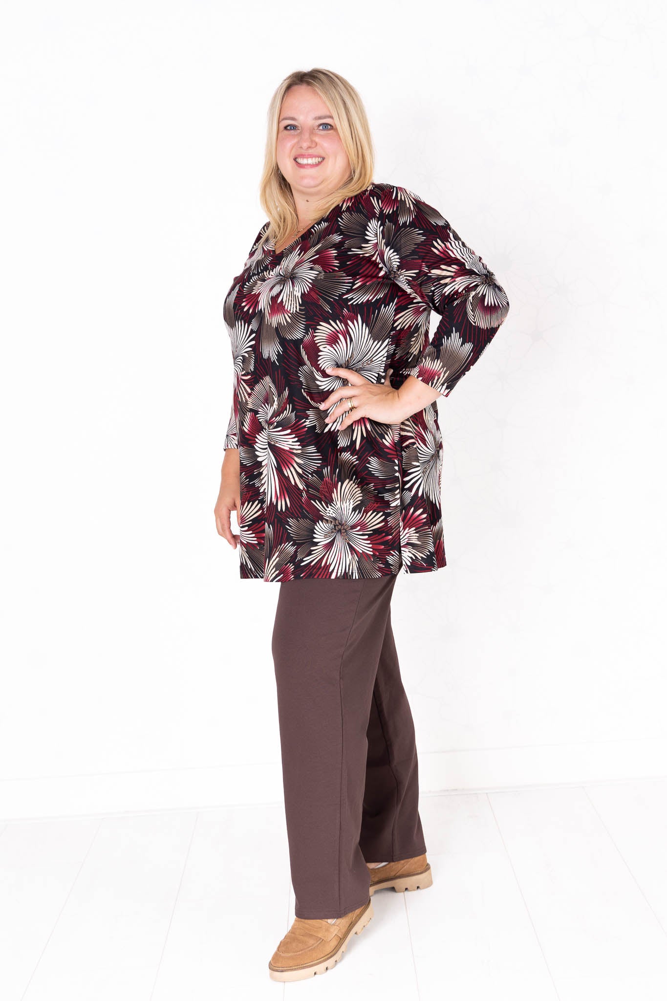 Top Erna | Modal | 90 cm | Bloemen bordeaux zwart taupe