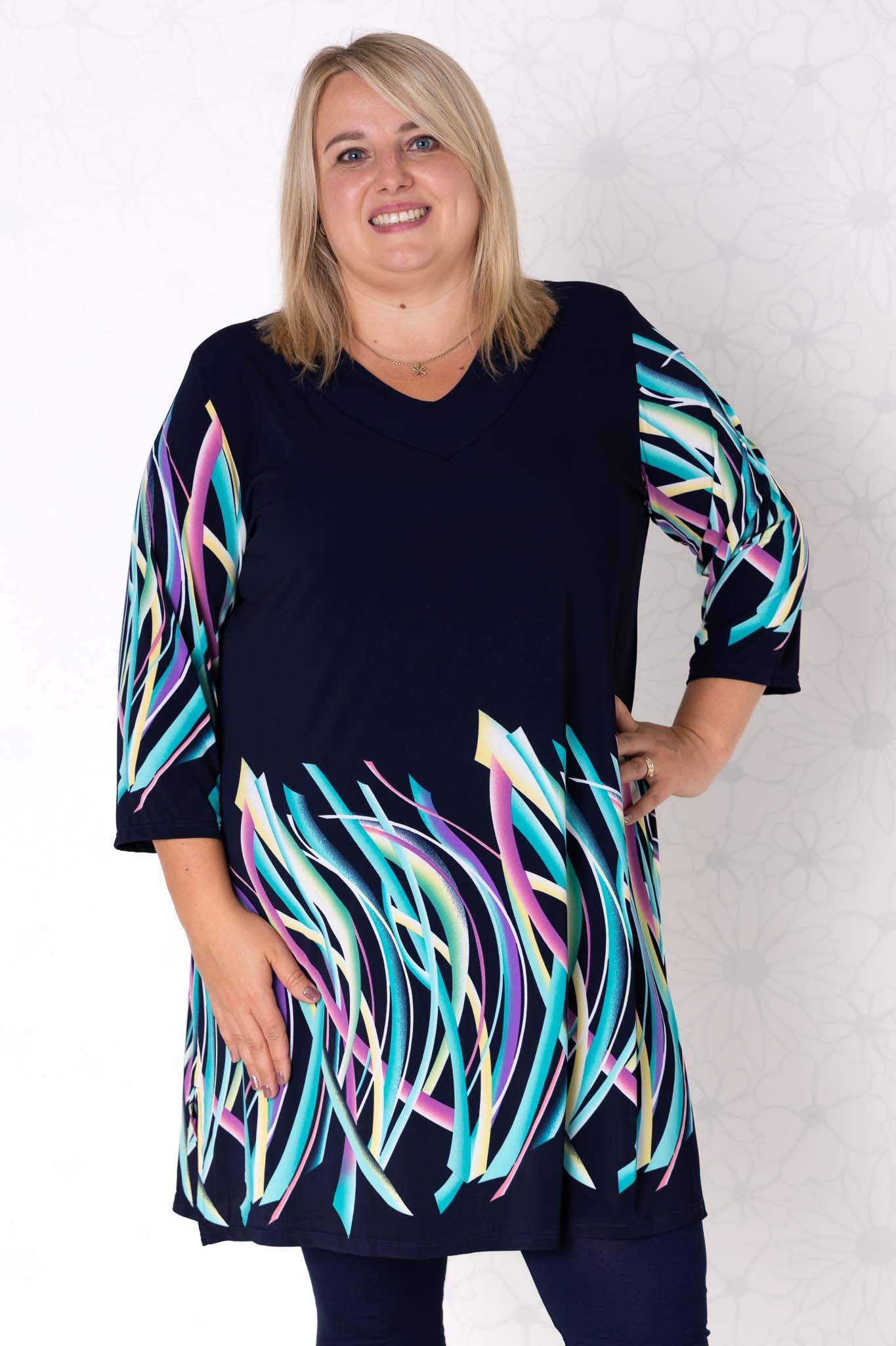 Tuniek Hollandia | Recht | 3/4 mouwen | Travelstof | Regenboog print | 100cm
