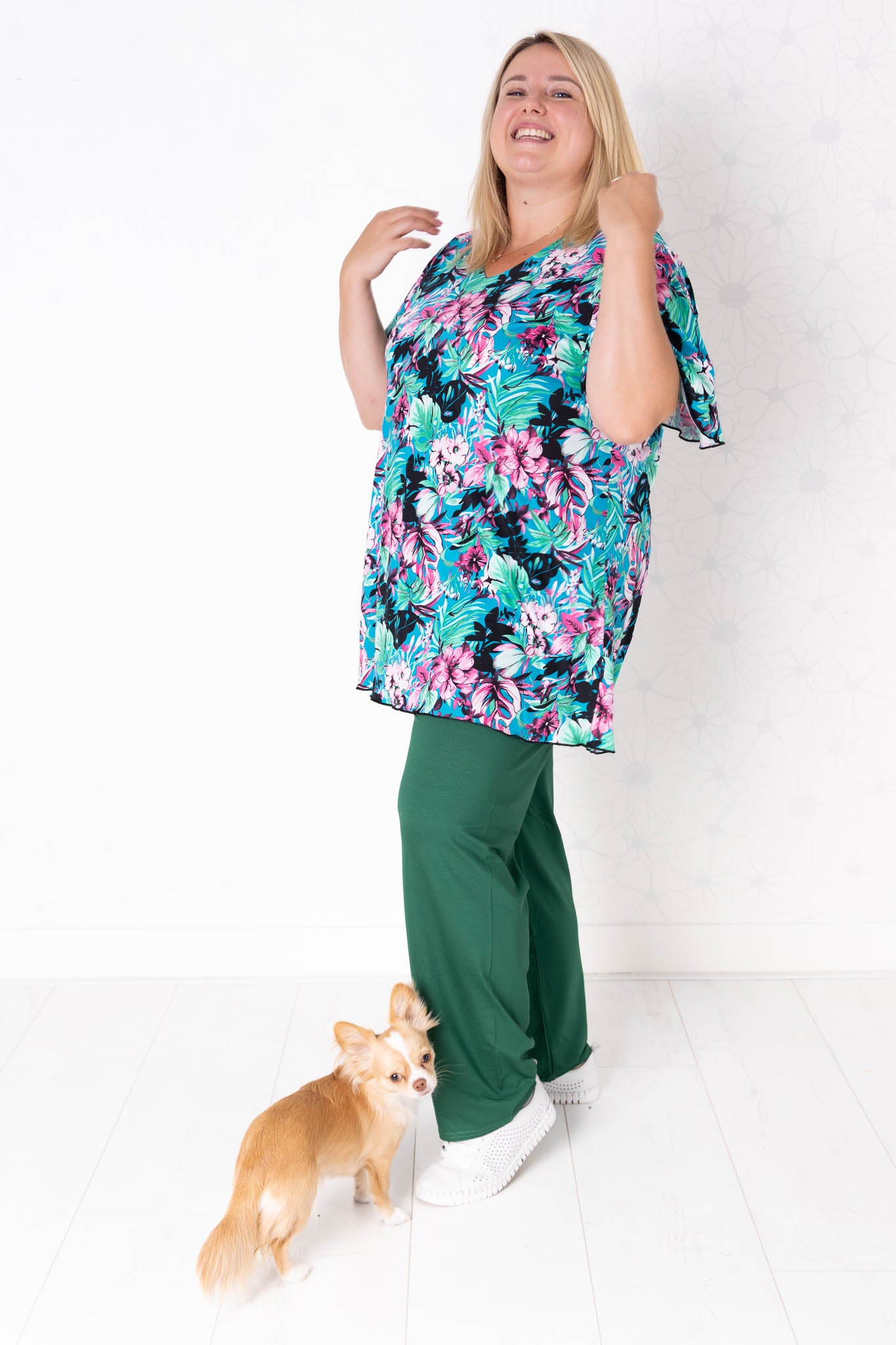 Top Karin – print "Bladeren en Bloemen" turquoise/groen/roze – travelstof – lengte 90 cm