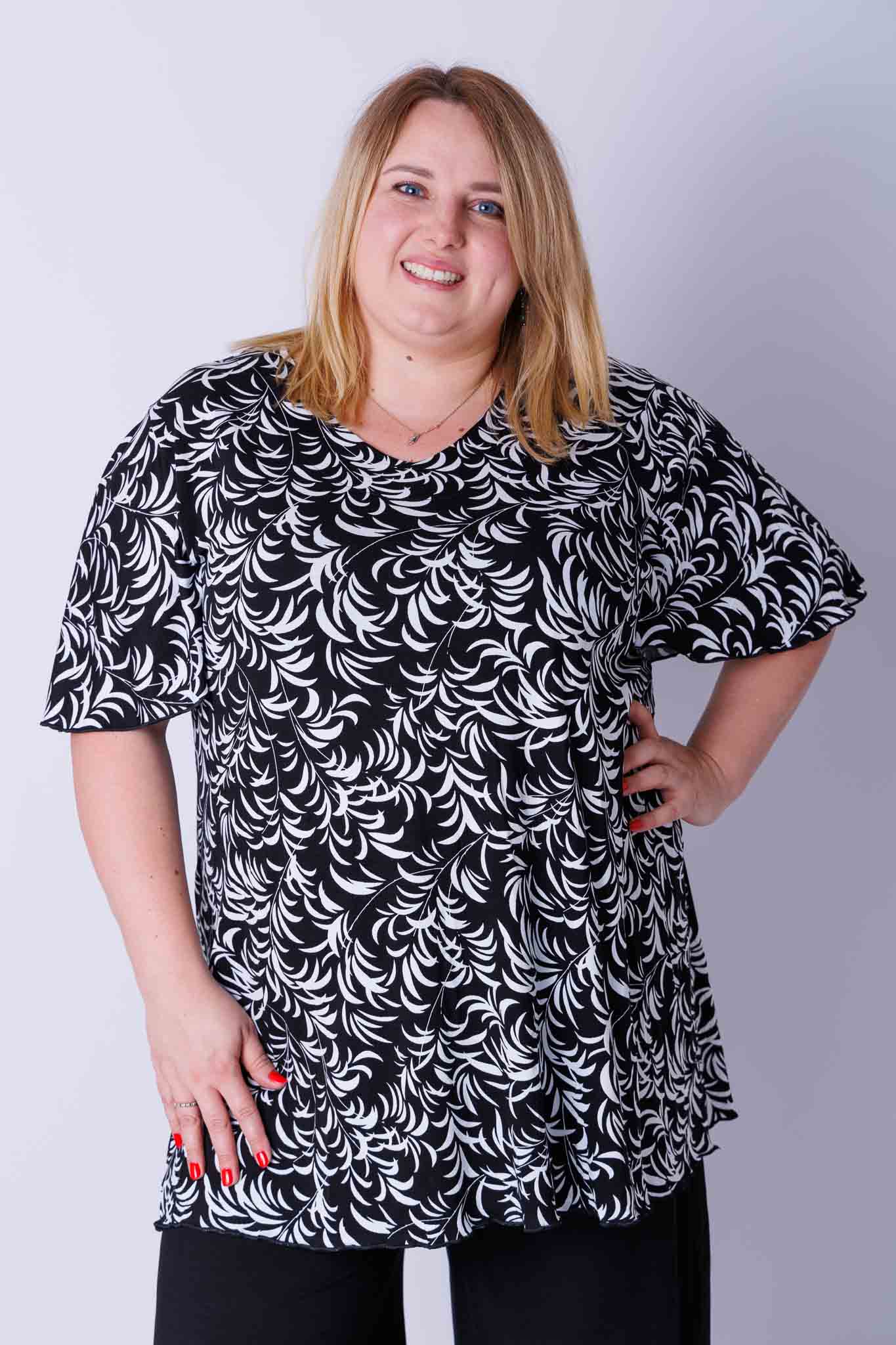Top Karin zwart witte bladeren 90 cm viscose