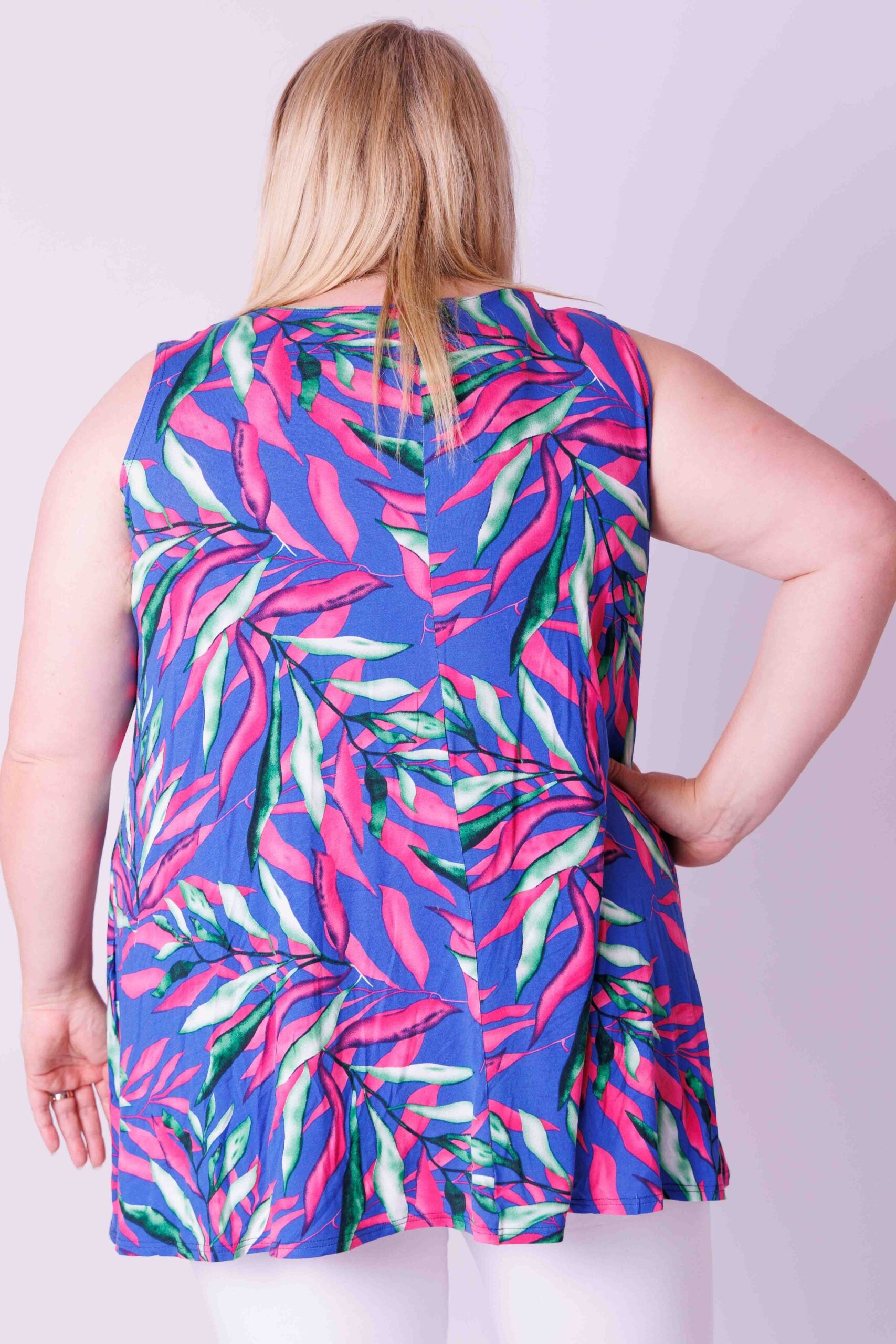 Top Ingrid, wijd mouwloos, kobalt fuchsia groene bladeren 85-90 cm viscose