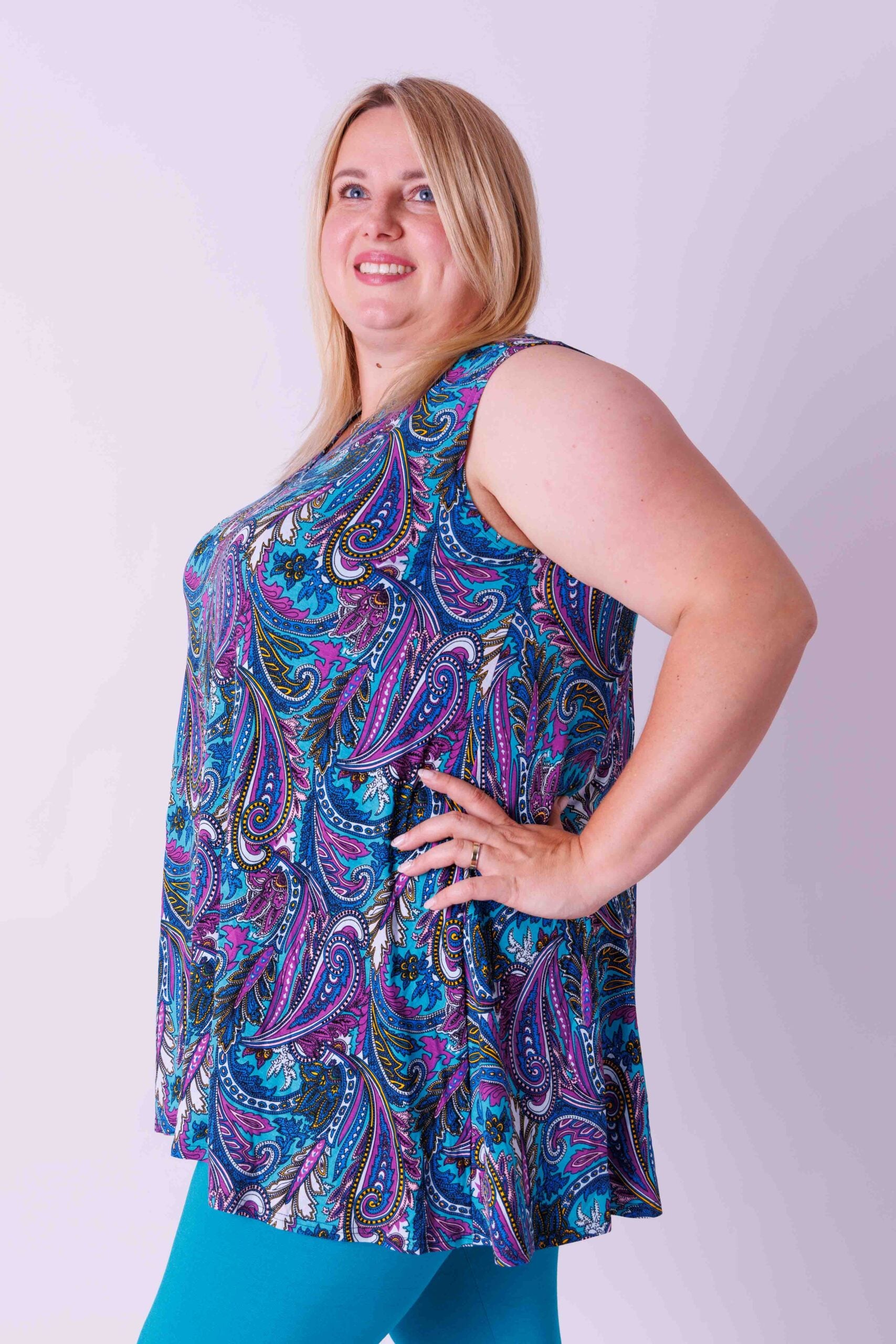Top Ingrid, wijd mouwloos, paisley paars kobalt 85-90 cm viscose