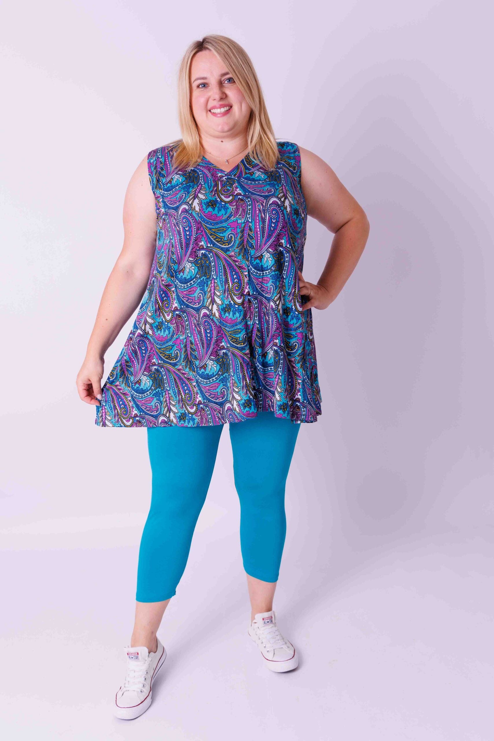 Top Ingrid, wijd mouwloos, paisley paars kobalt 85-90 cm viscose