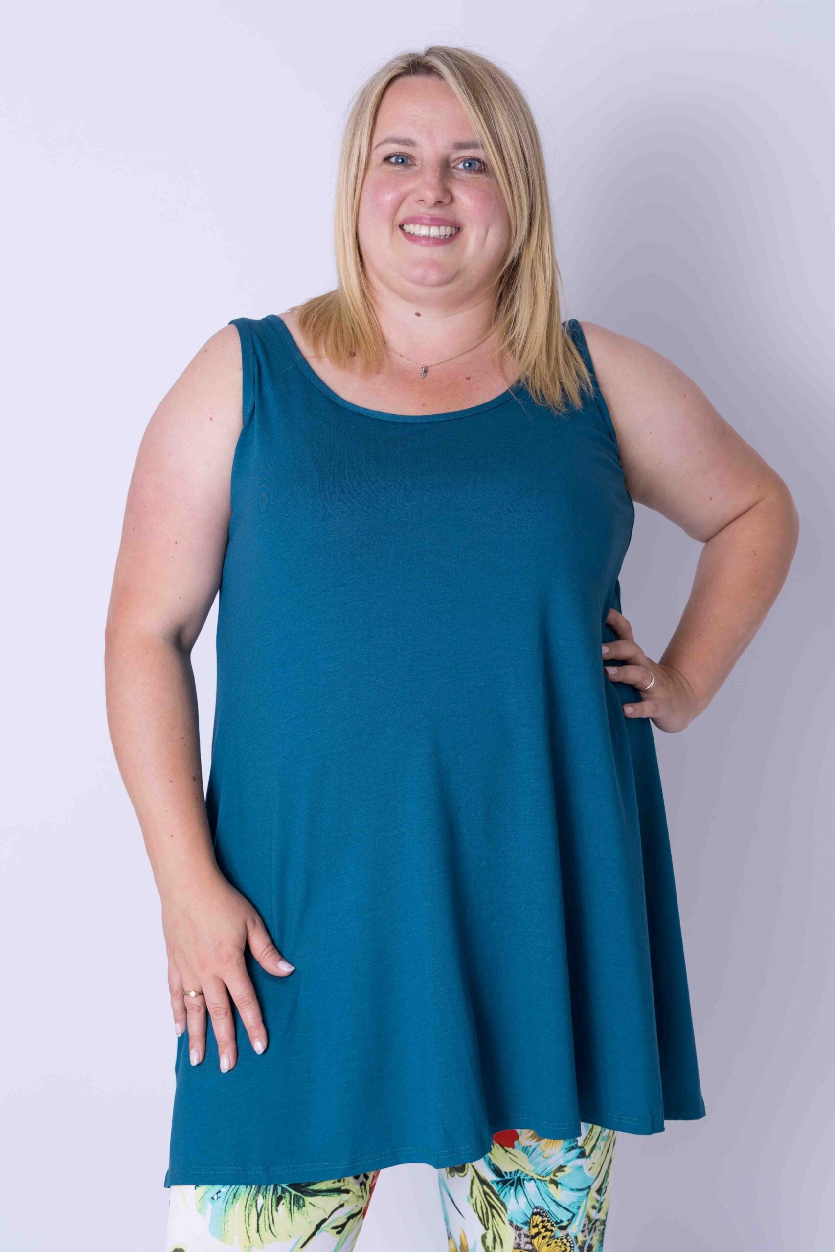 Top wijde a-lijn viscose ca 90 cm