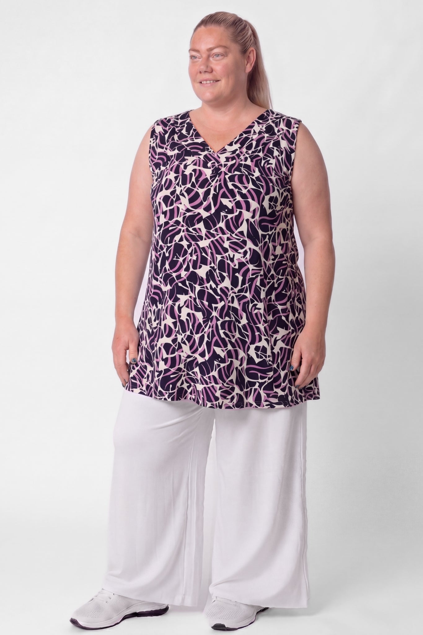 Top Ingrid | Mouwloos | Violette Droom | Wijde A-lijn | ca 84 cm | Viscose