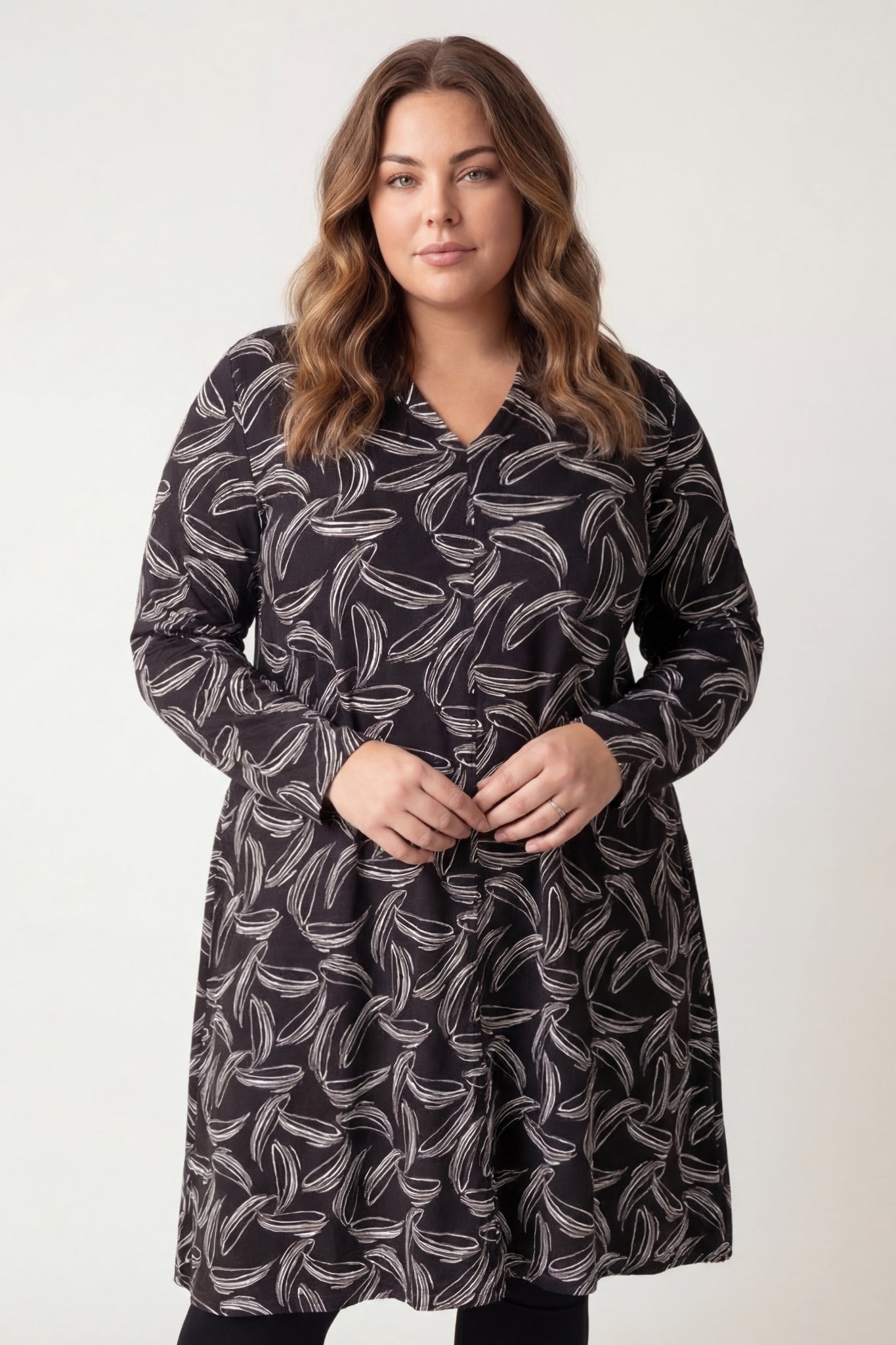Tuniek Gonny | White Lines | Viscose | 110 cm