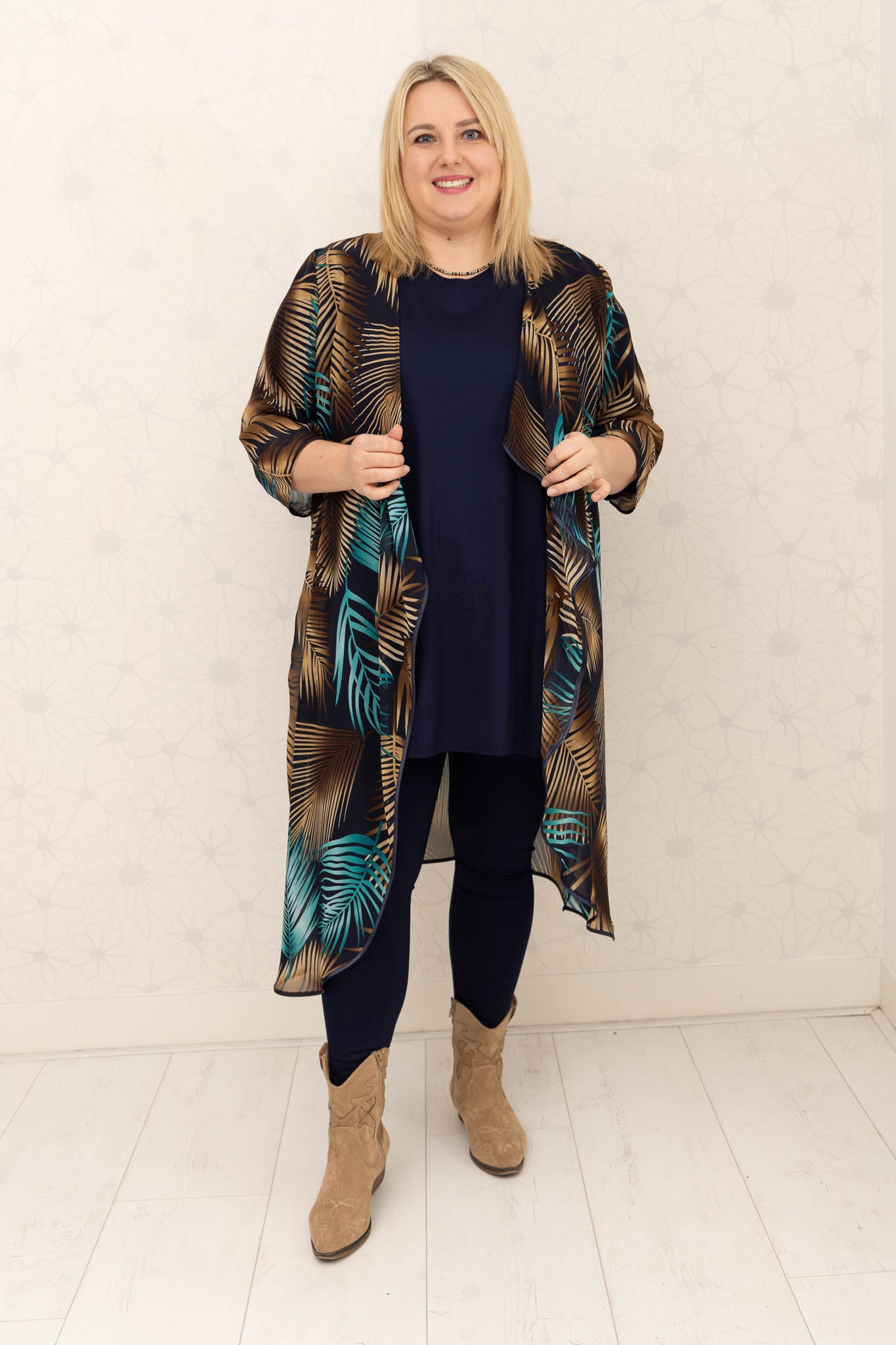 Chiffon vest Ivonne turquoise ca 120 cm