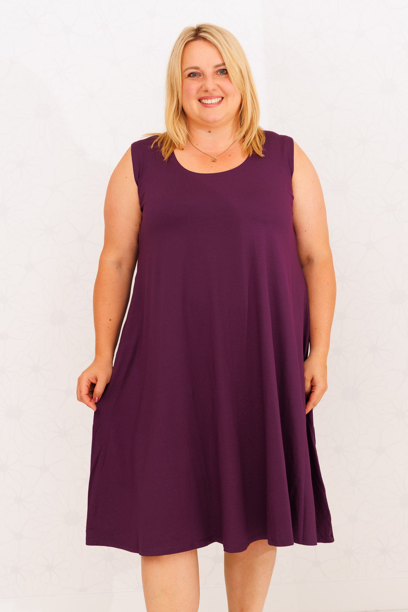Jurk Linda mouwloos - wijde A-lijn - viscose - ca 115 cm