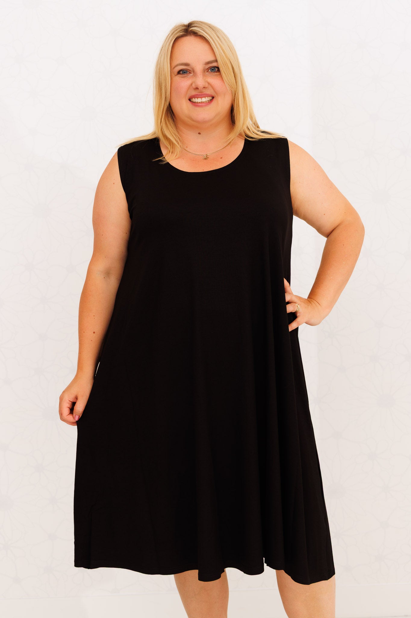 Jurk Linda mouwloos - wijde A-lijn - viscose - ca 115 cm
