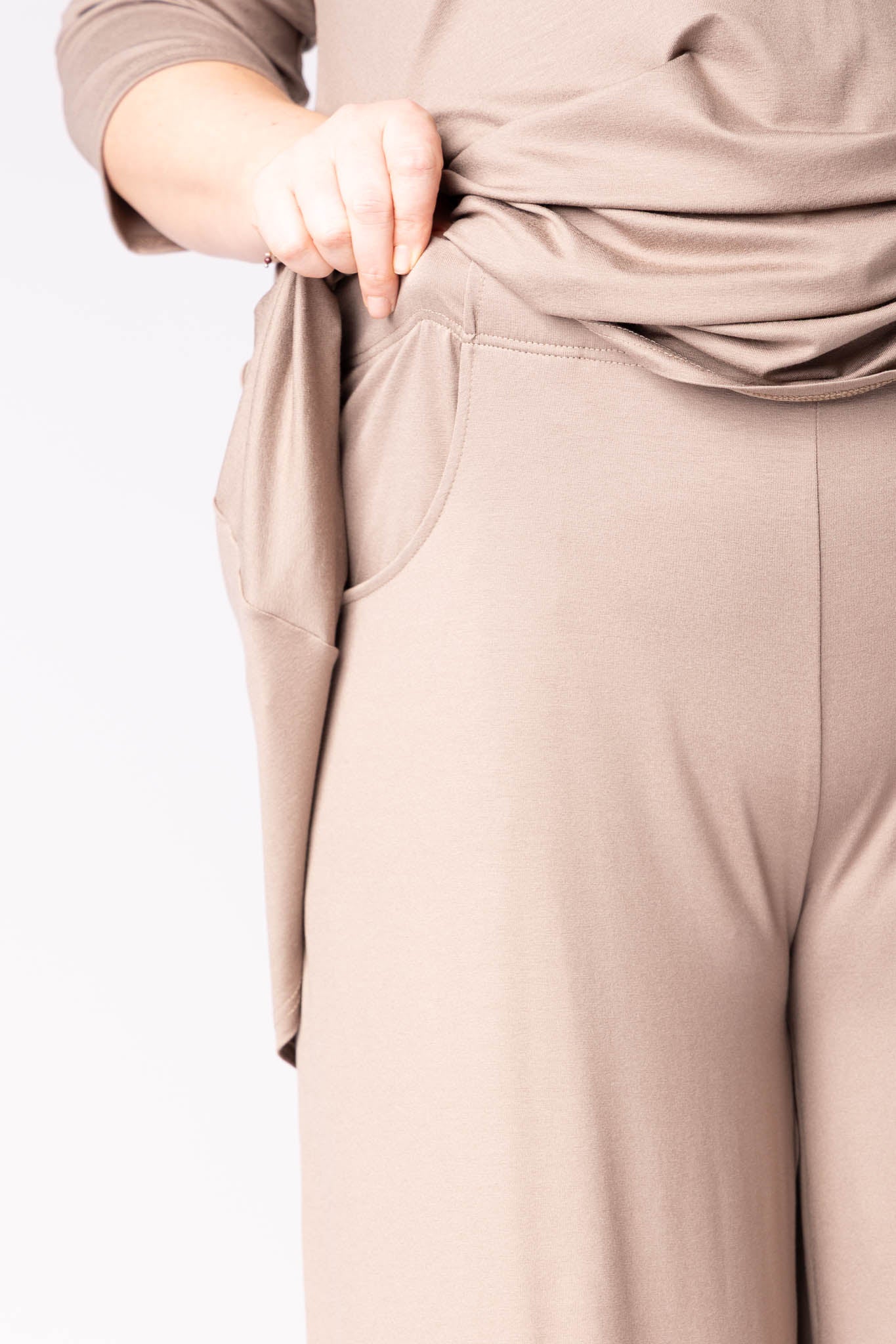 Wijde Broek Judith met Zakken | Viscose | 3 Lengtes (68/74/80 cm)