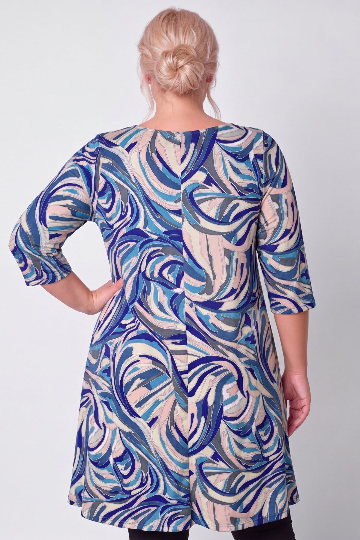 Jurk Ingrid A-lijn | Blue Lagoon | Soft Knit | 3/4 mouw | V-hals | 105cm