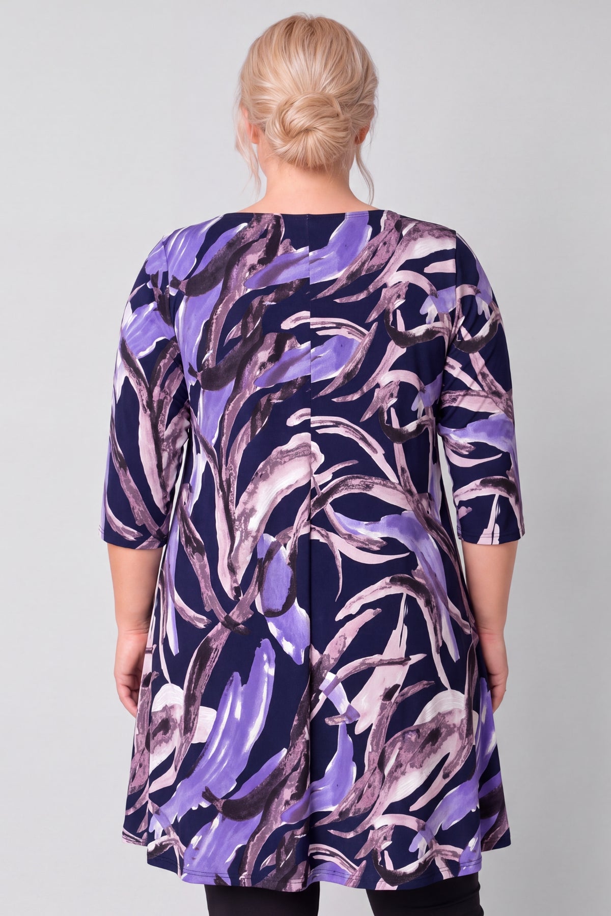 Jurk Ingrid A-lijn | Purple Motion | ITY | 3/4 mouw | V-hals | 105cm