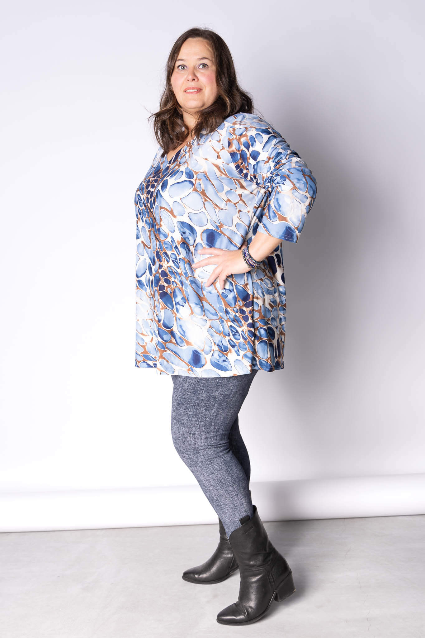 Top Vera | Blauwe Kiezels | Kimo | A-lijn | Lange mouw | 80cm