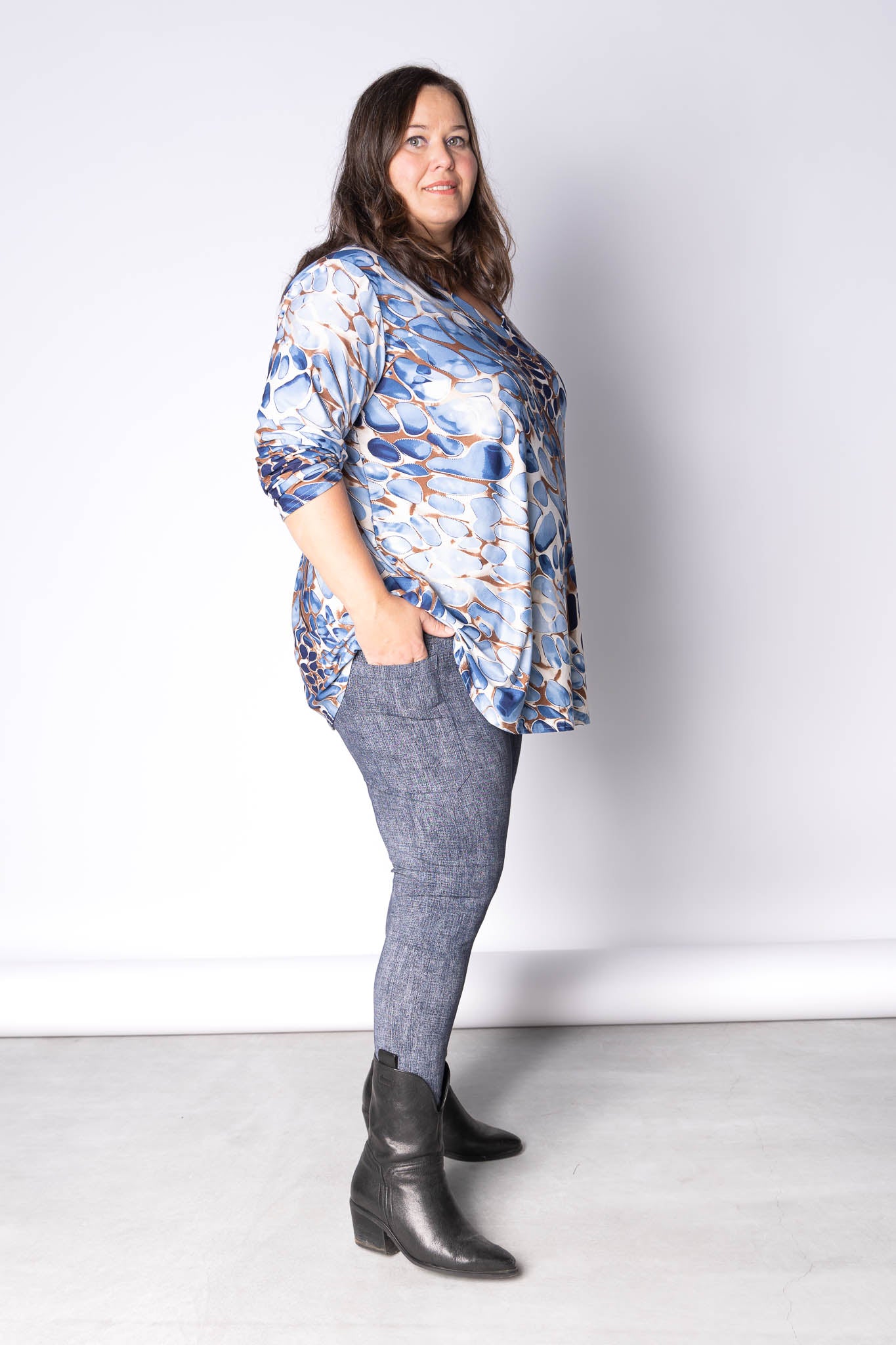 Top Vera | Blauwe Kiezels | Kimo | A-lijn | Lange mouw | 80cm
