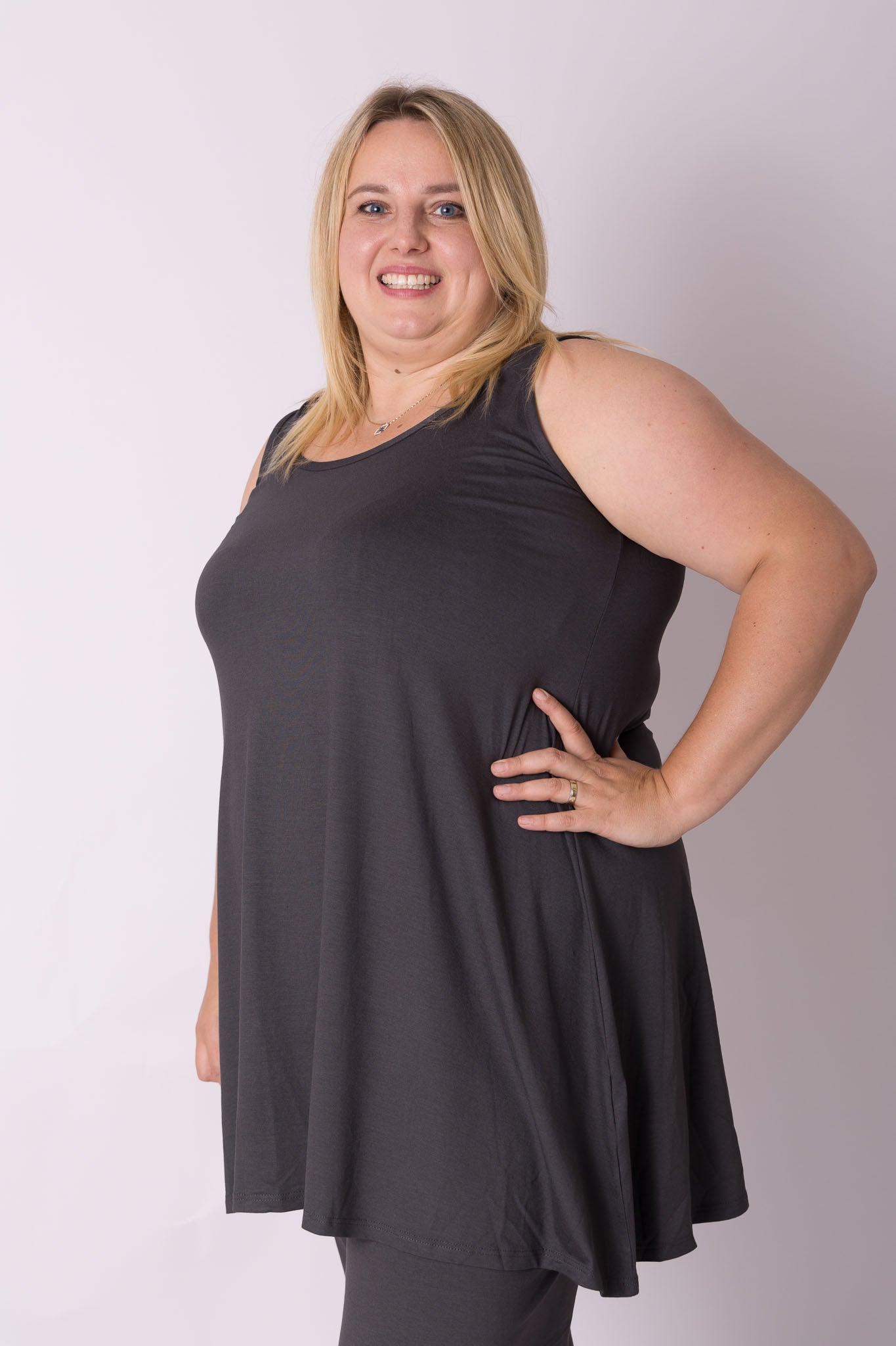 Top wijde a-lijn viscose  ca 90 cm