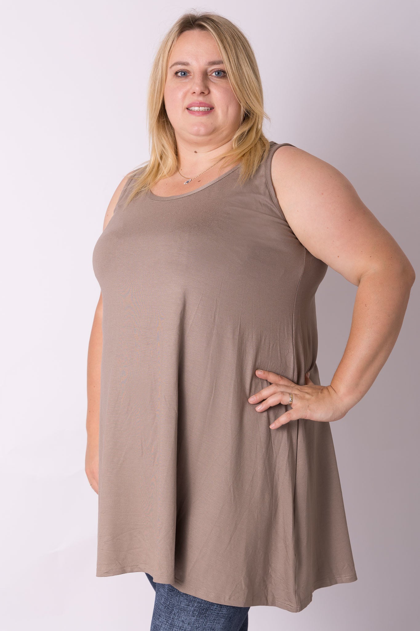 Top wijde a-lijn viscose  ca 90 cm