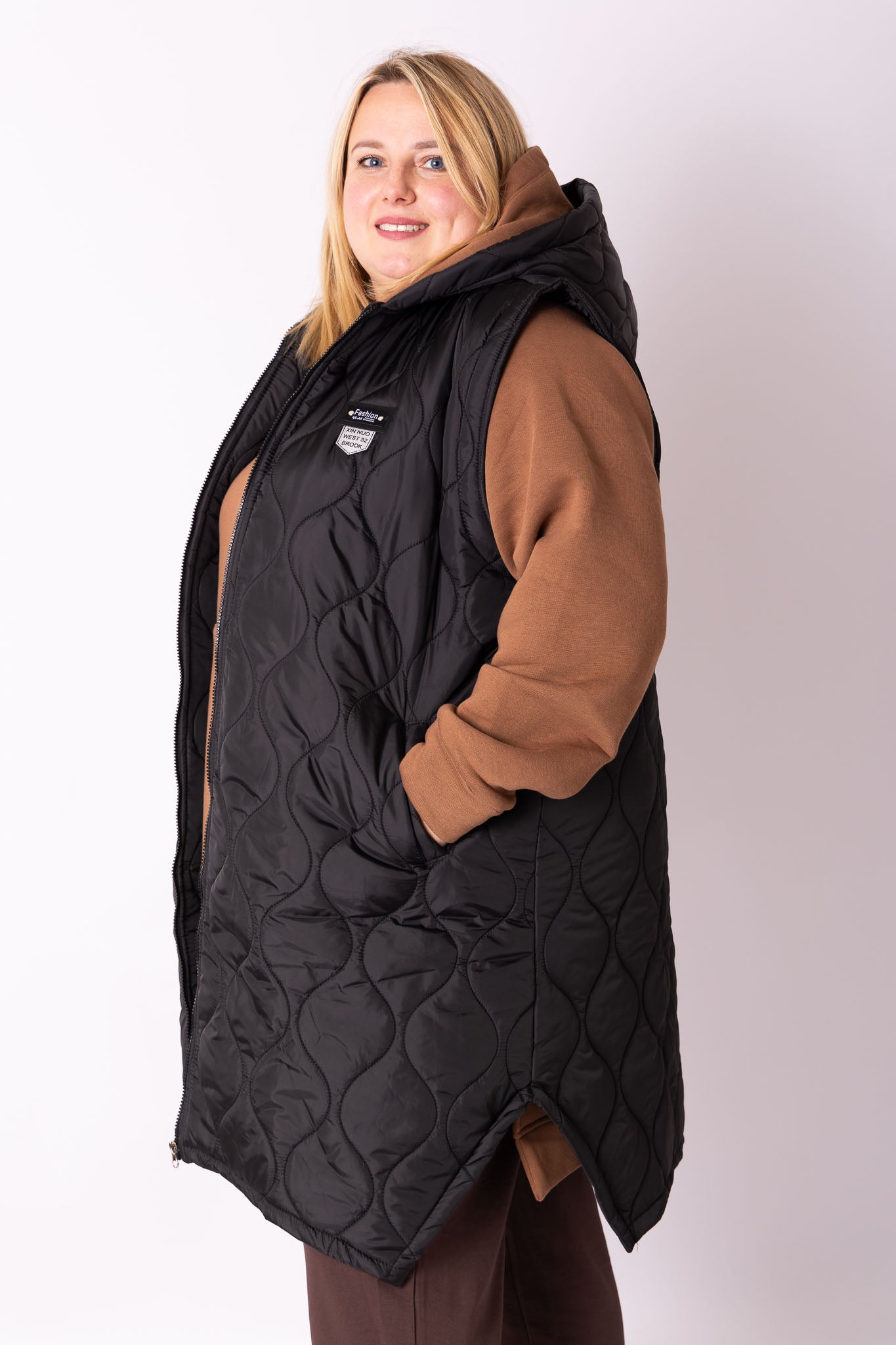 Bodywarmer met capuchon t/m maat 52