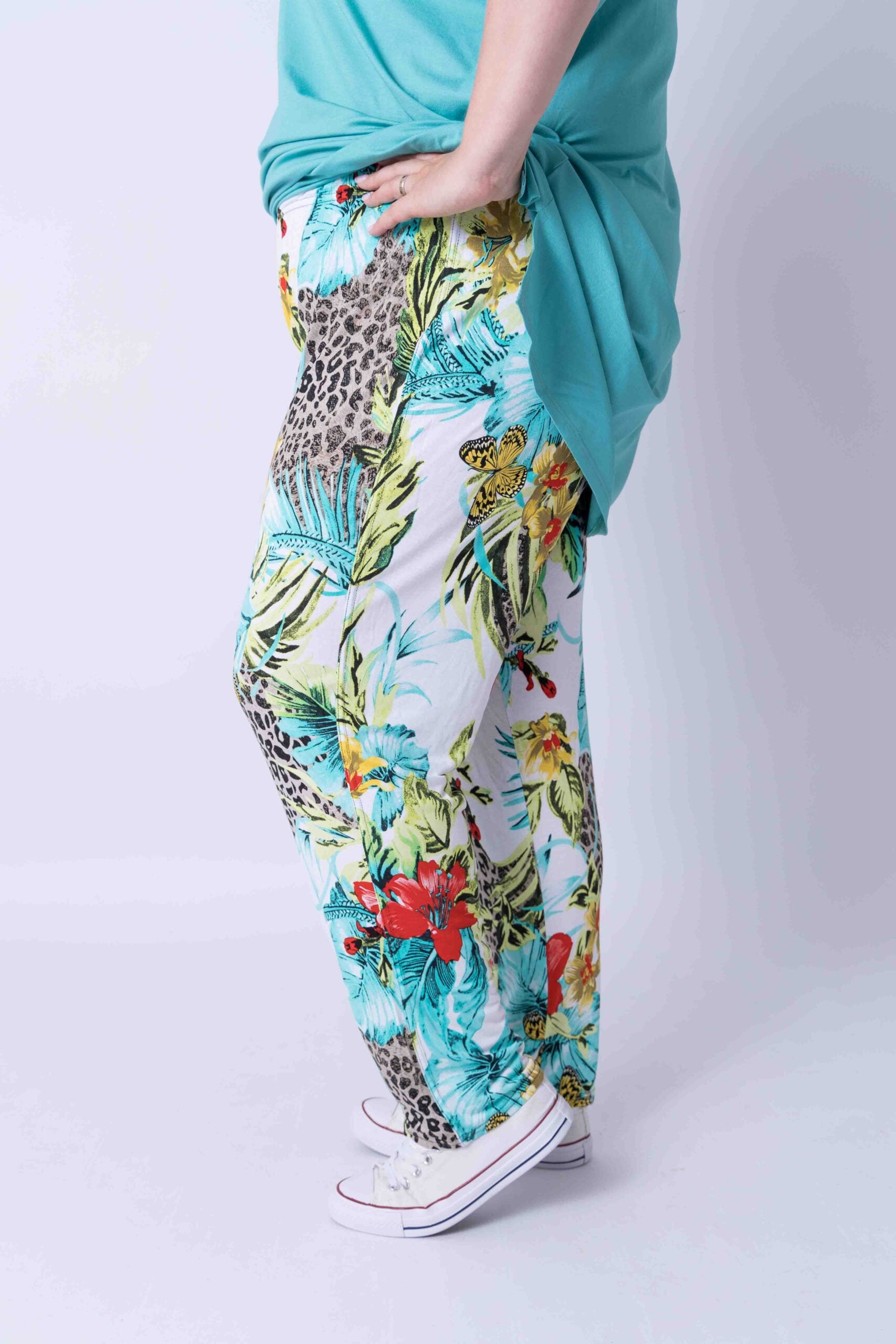 Broek comfy tropisch dieren print viscose