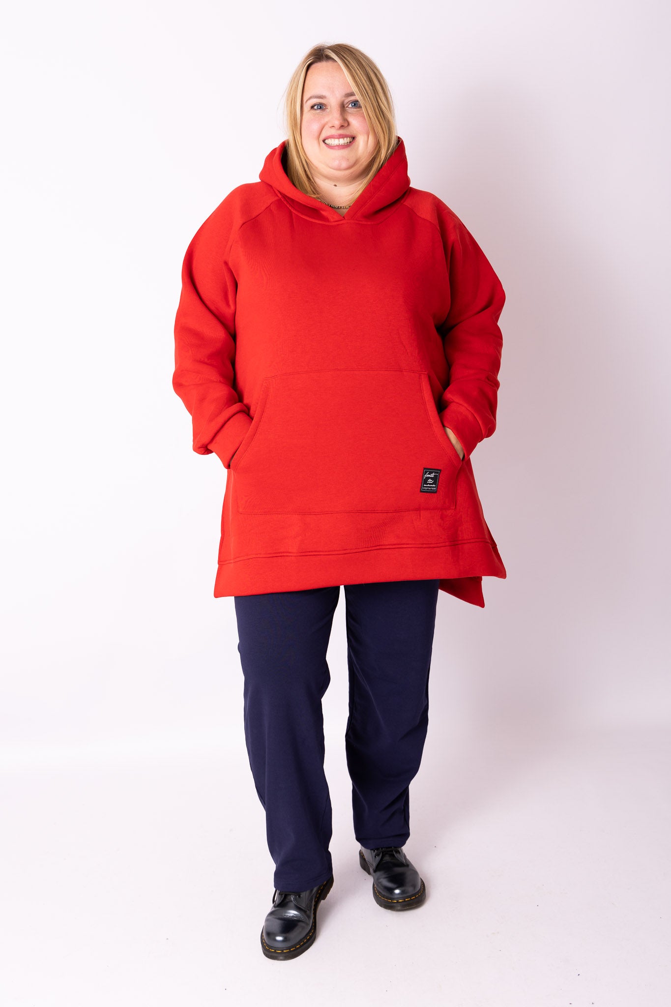 Warme hoodie met zakken one size buste 150 cm