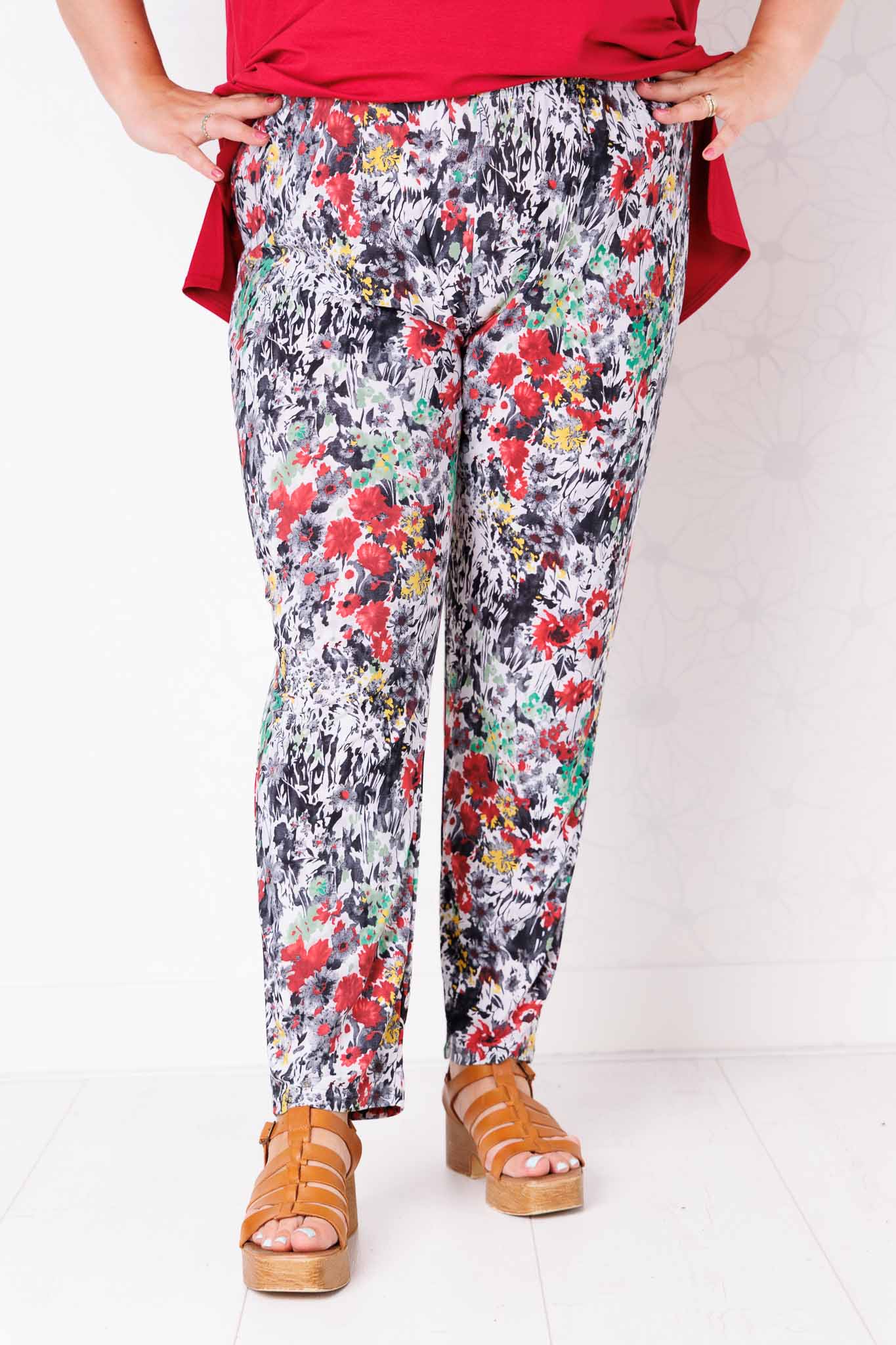 Zomerbroek smalle pijpen bloemen abstract travelstof-binnenbeenlengte ca 70-73